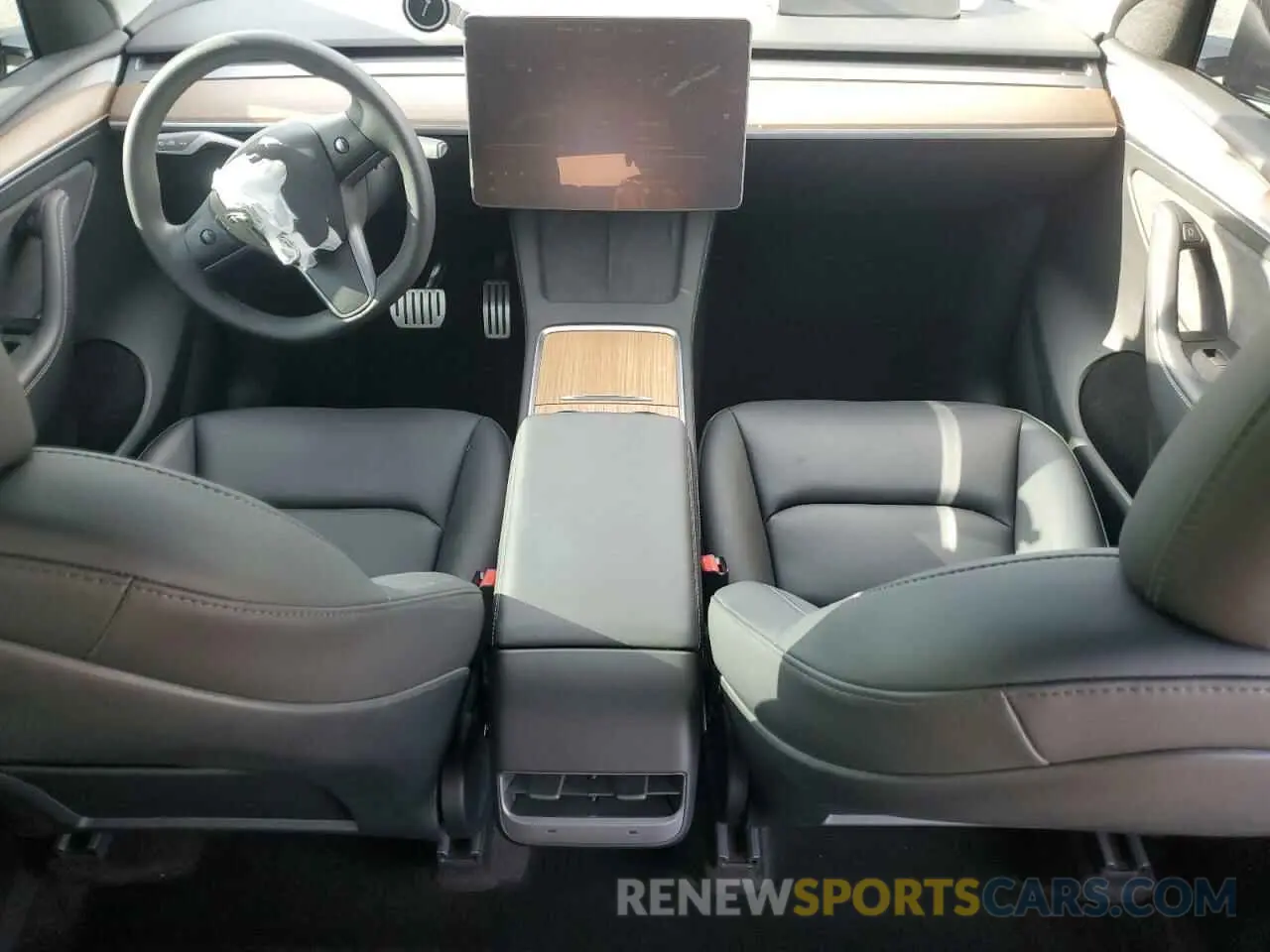 8 Photograph of a damaged car 7SAYGDEF6PF661016 TESLA MODEL Y 2023