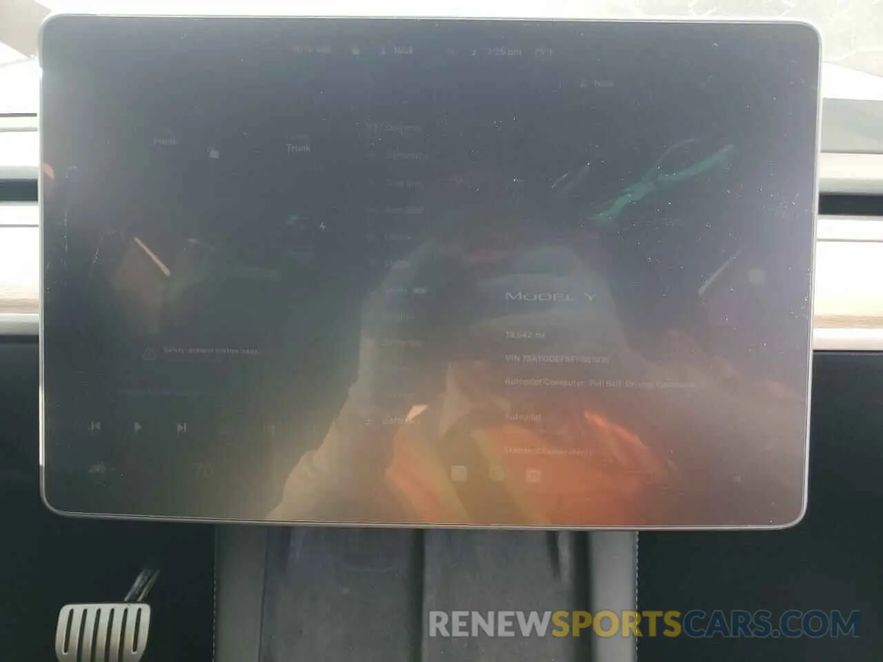 9 Photograph of a damaged car 7SAYGDEF6PF661016 TESLA MODEL Y 2023