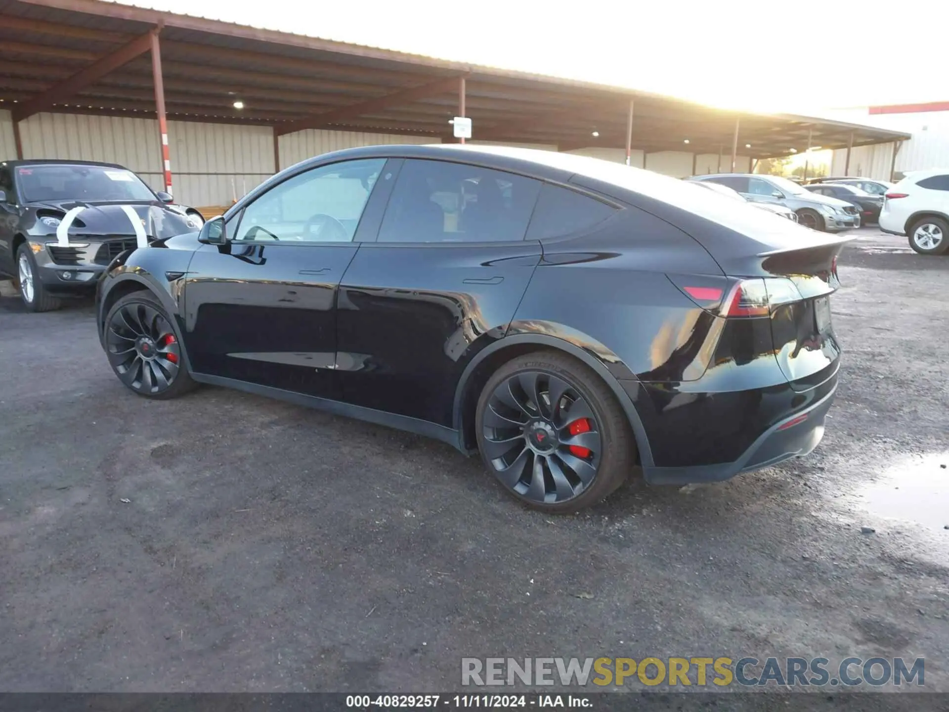 3 Photograph of a damaged car 7SAYGDEF6PF668564 TESLA MODEL Y 2023