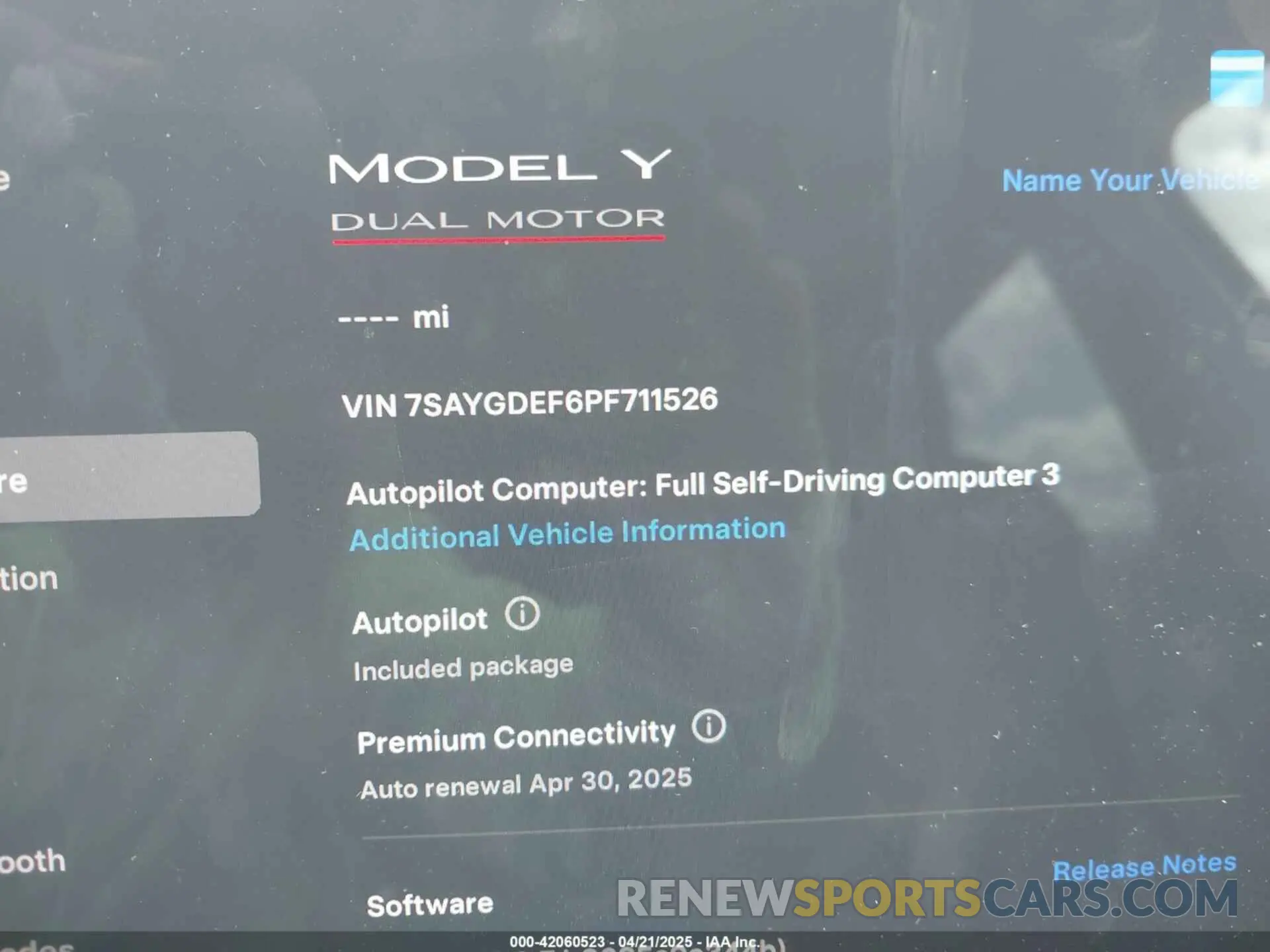 9 Photograph of a damaged car 7SAYGDEF6PF711526 TESLA MODEL Y 2023