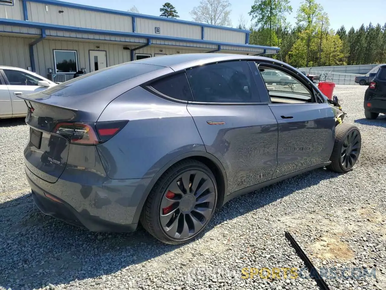3 Photograph of a damaged car 7SAYGDEF6PF796822 TESLA MODEL Y 2023