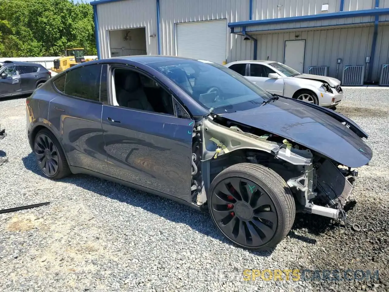 4 Photograph of a damaged car 7SAYGDEF6PF796822 TESLA MODEL Y 2023
