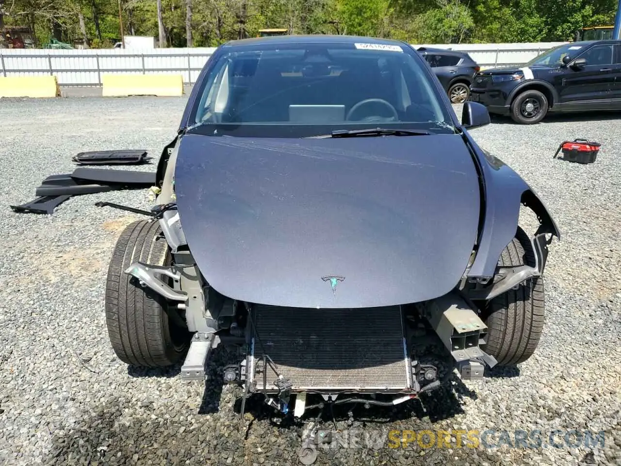 5 Photograph of a damaged car 7SAYGDEF6PF796822 TESLA MODEL Y 2023