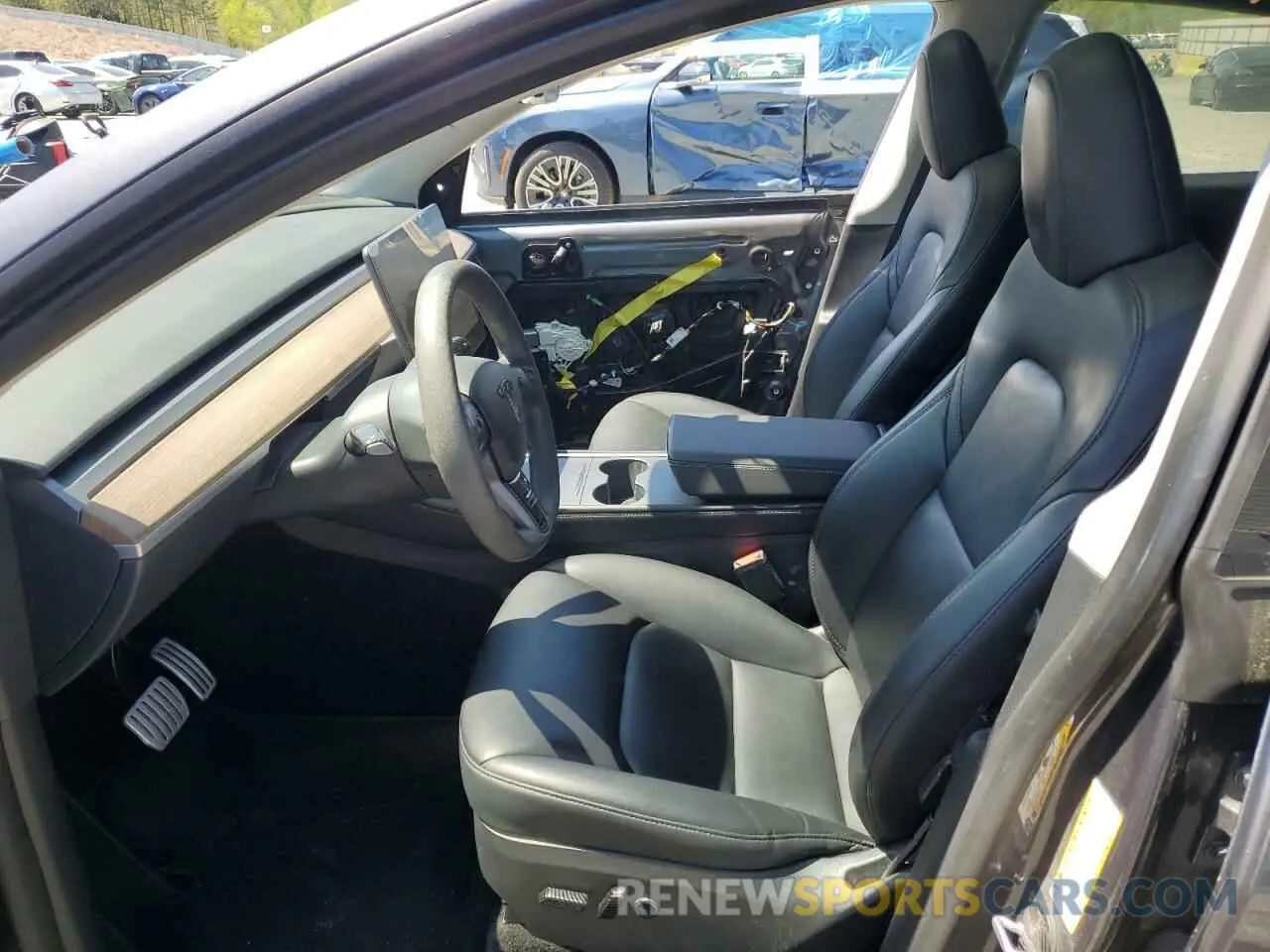 7 Photograph of a damaged car 7SAYGDEF6PF796822 TESLA MODEL Y 2023