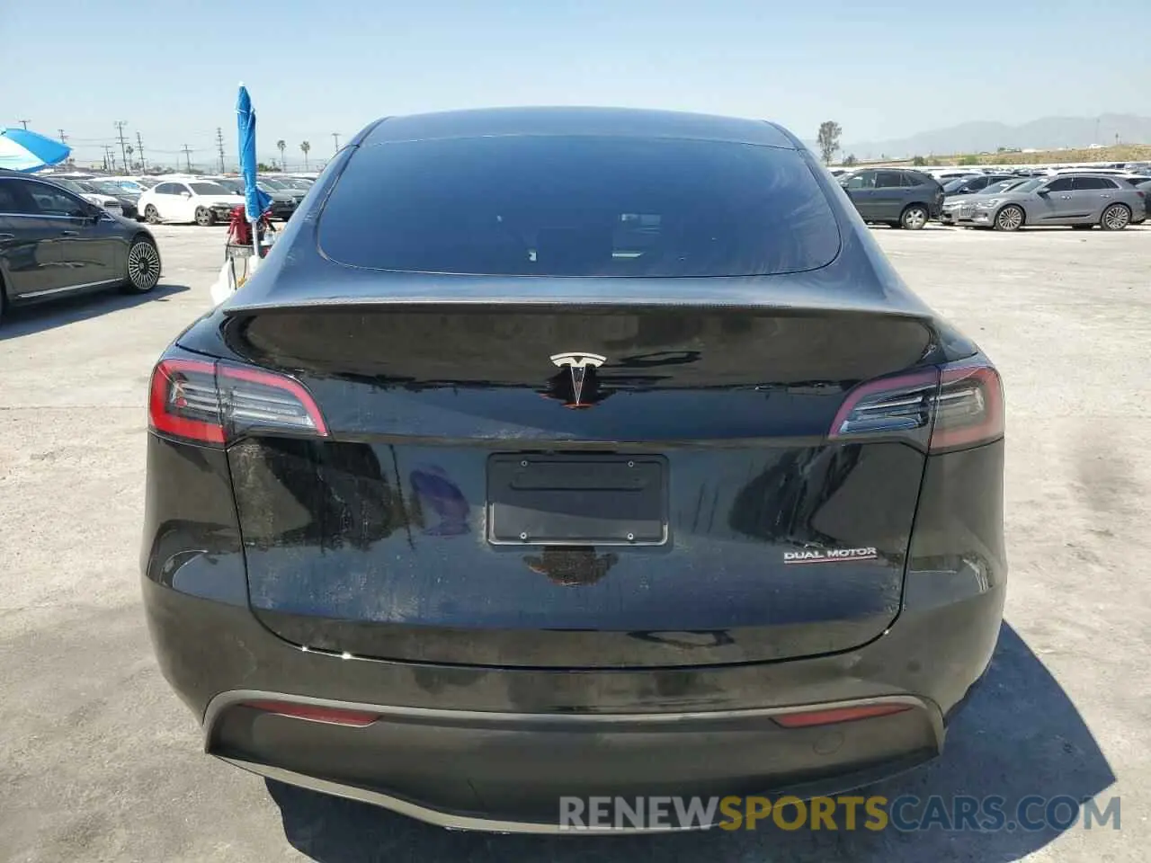 6 Photograph of a damaged car 7SAYGDEF6PF846425 TESLA MODEL Y 2023