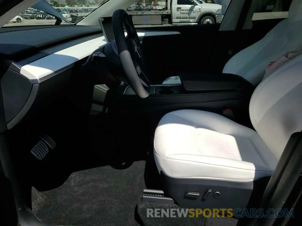 7 Photograph of a damaged car 7SAYGDEF6PF846425 TESLA MODEL Y 2023