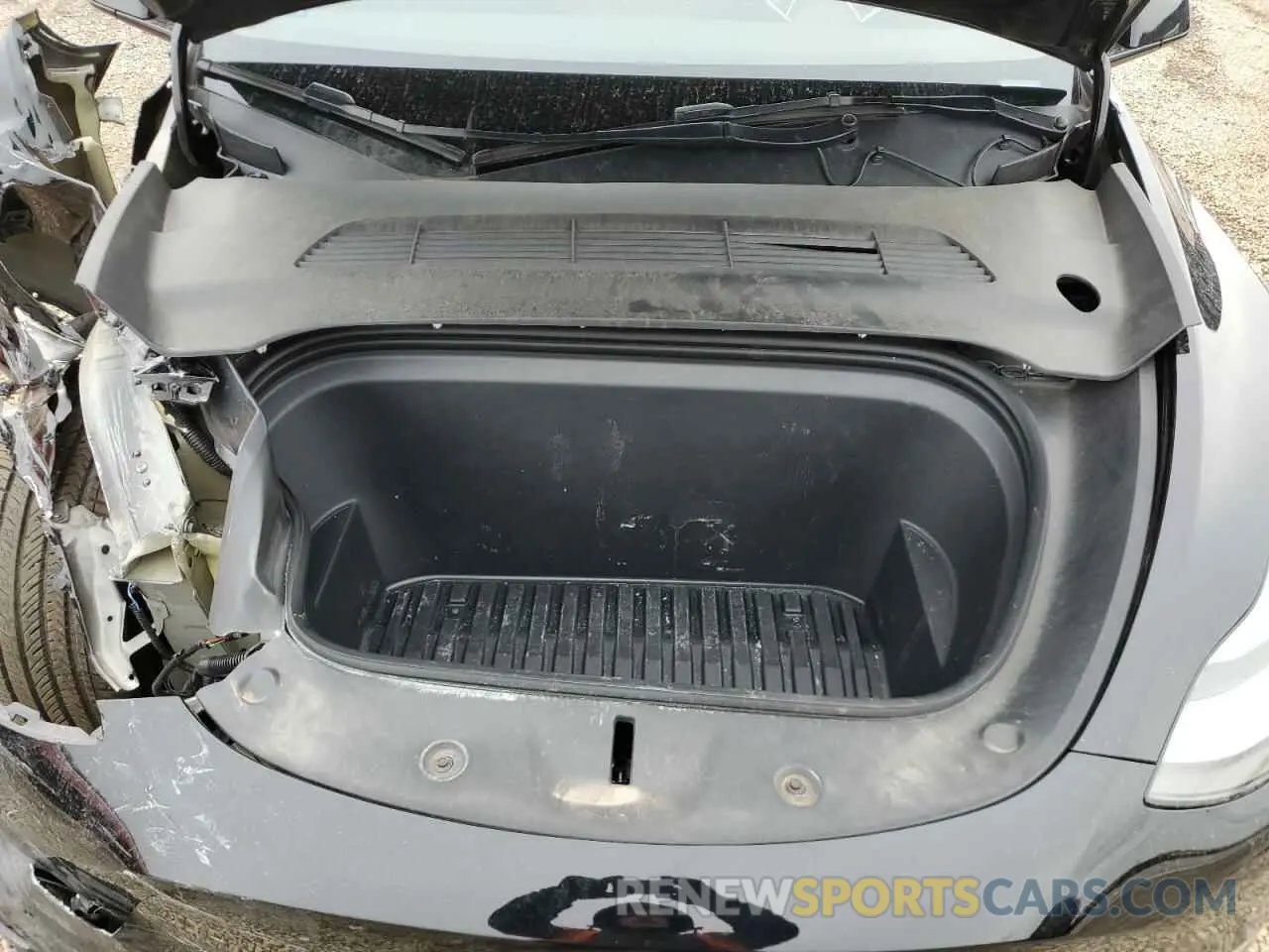 12 Photograph of a damaged car 7SAYGDEF6PF871597 TESLA MODEL Y 2023