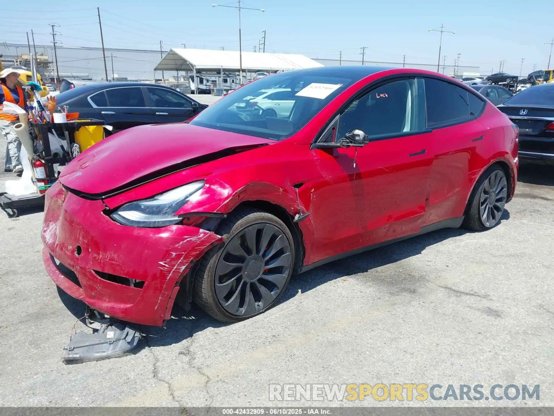 2 Photograph of a damaged car 7SAYGDEF6PF884673 TESLA MODEL Y 2023