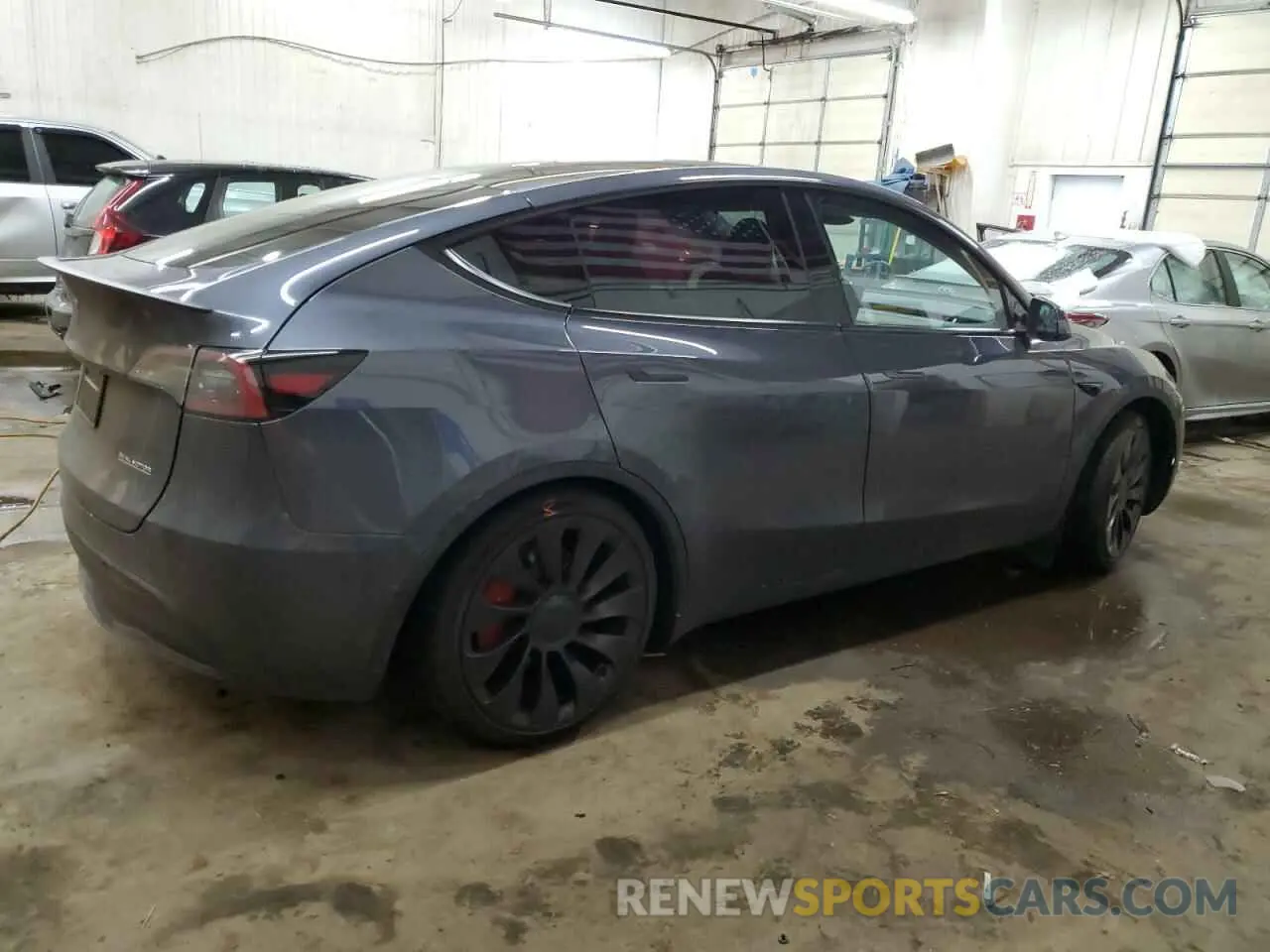 3 Photograph of a damaged car 7SAYGDEF6PF899271 TESLA MODEL Y 2023