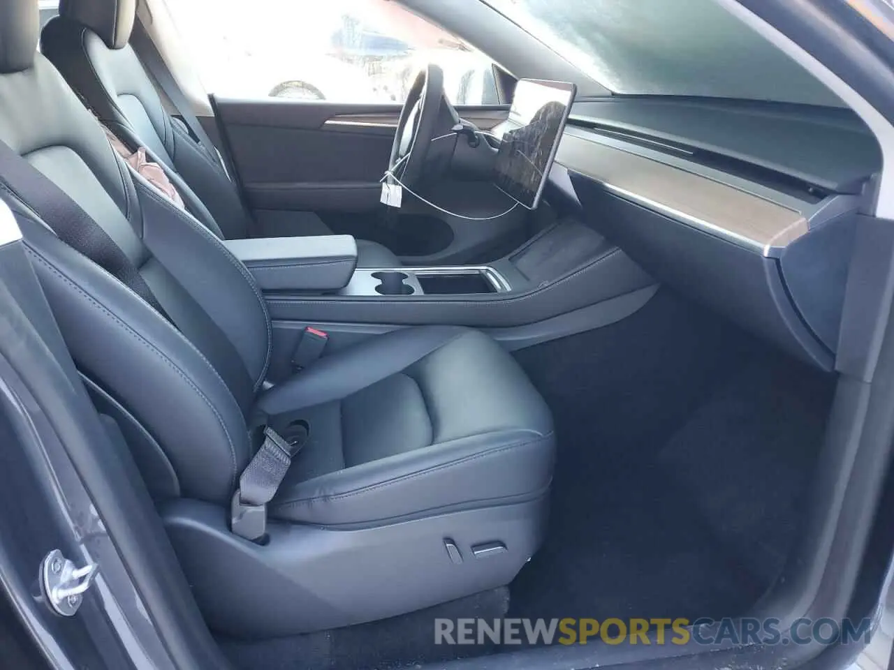 7 Photograph of a damaged car 7SAYGDEF6PF899271 TESLA MODEL Y 2023