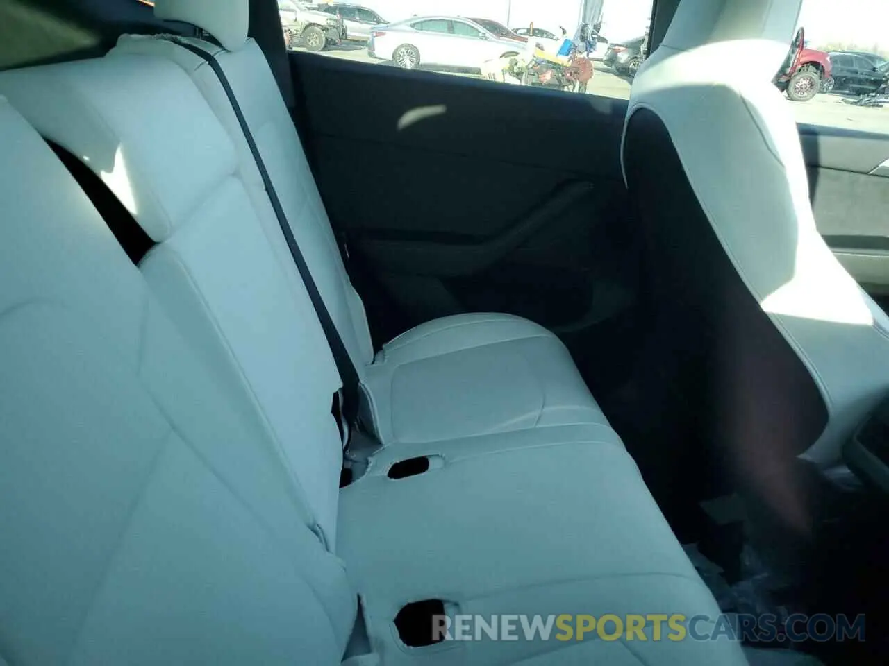 11 Photograph of a damaged car 7SAYGDEF6PF904789 TESLA MODEL Y 2023