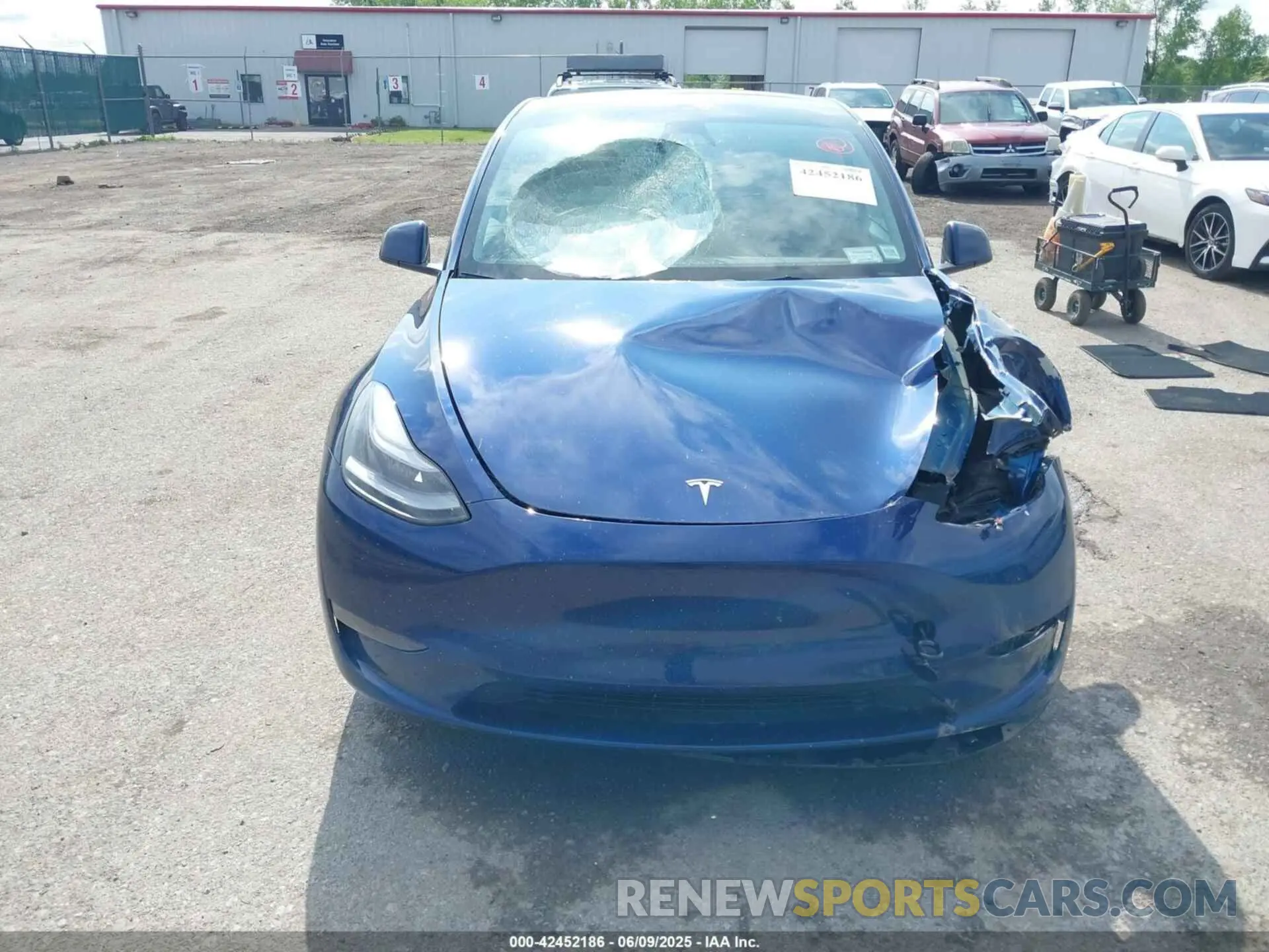 13 Photograph of a damaged car 7SAYGDEF6PF945813 TESLA MODEL Y 2023