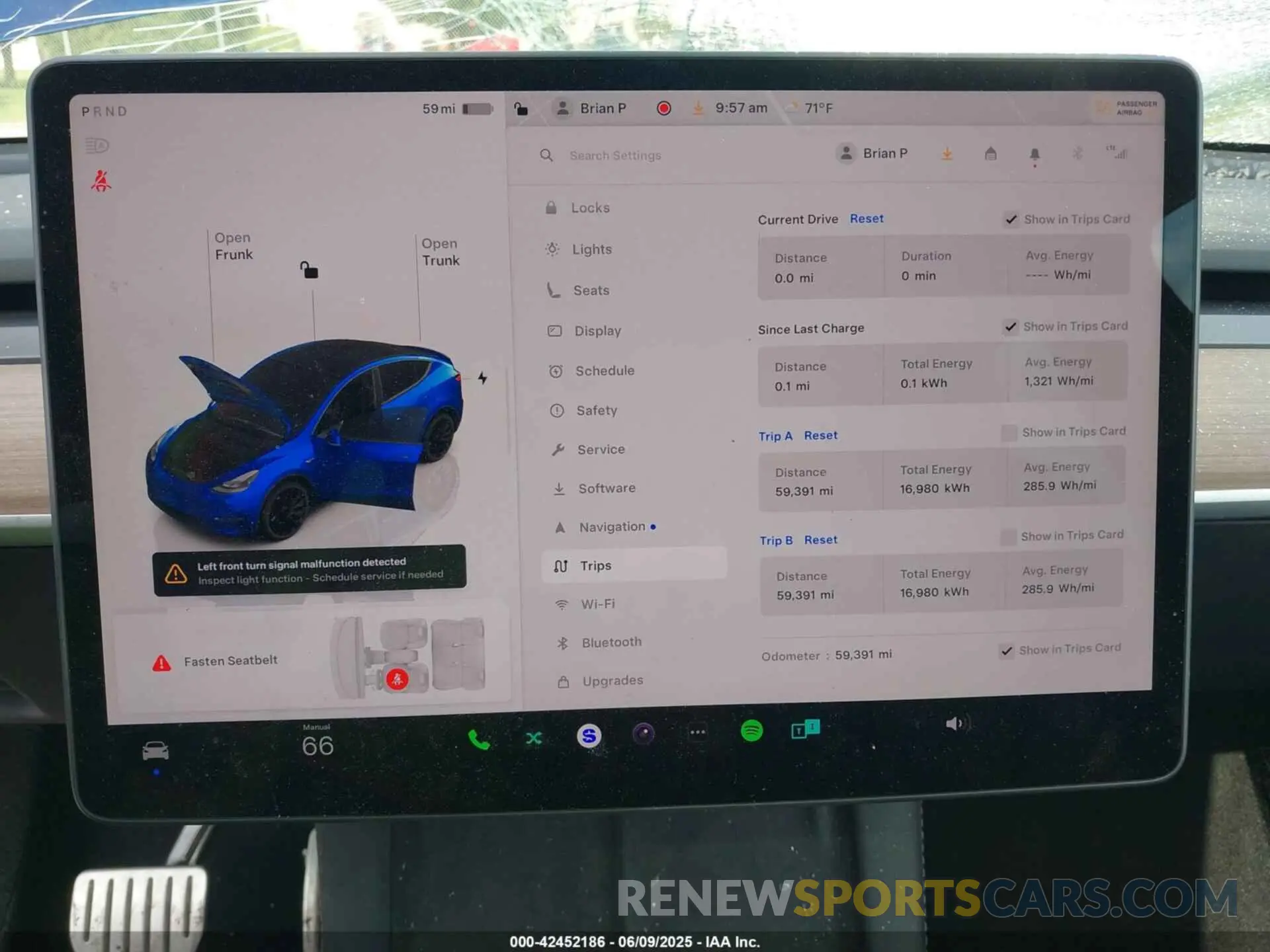 7 Photograph of a damaged car 7SAYGDEF6PF945813 TESLA MODEL Y 2023