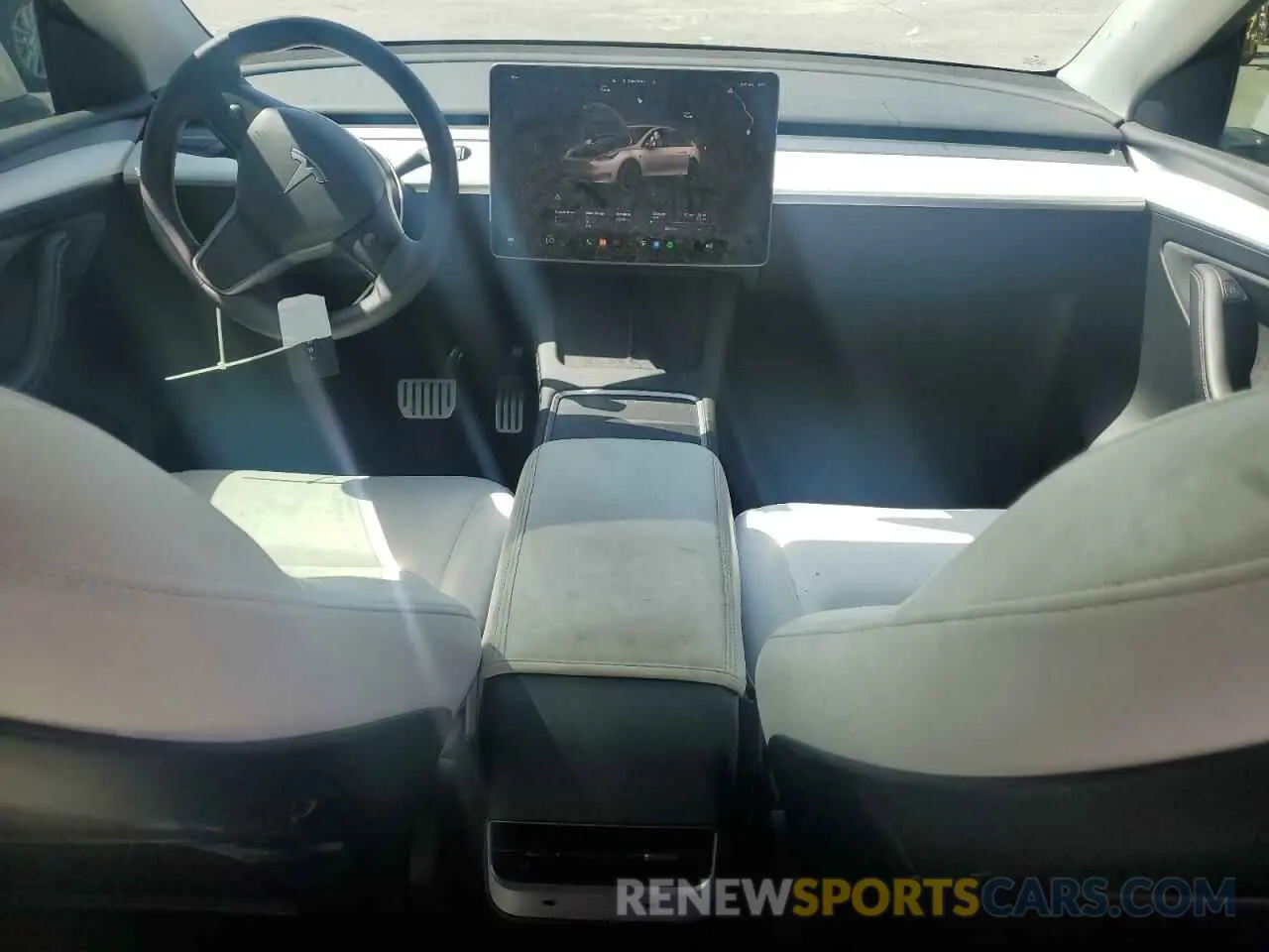 8 Photograph of a damaged car 7SAYGDEF7PF605232 TESLA MODEL Y 2023