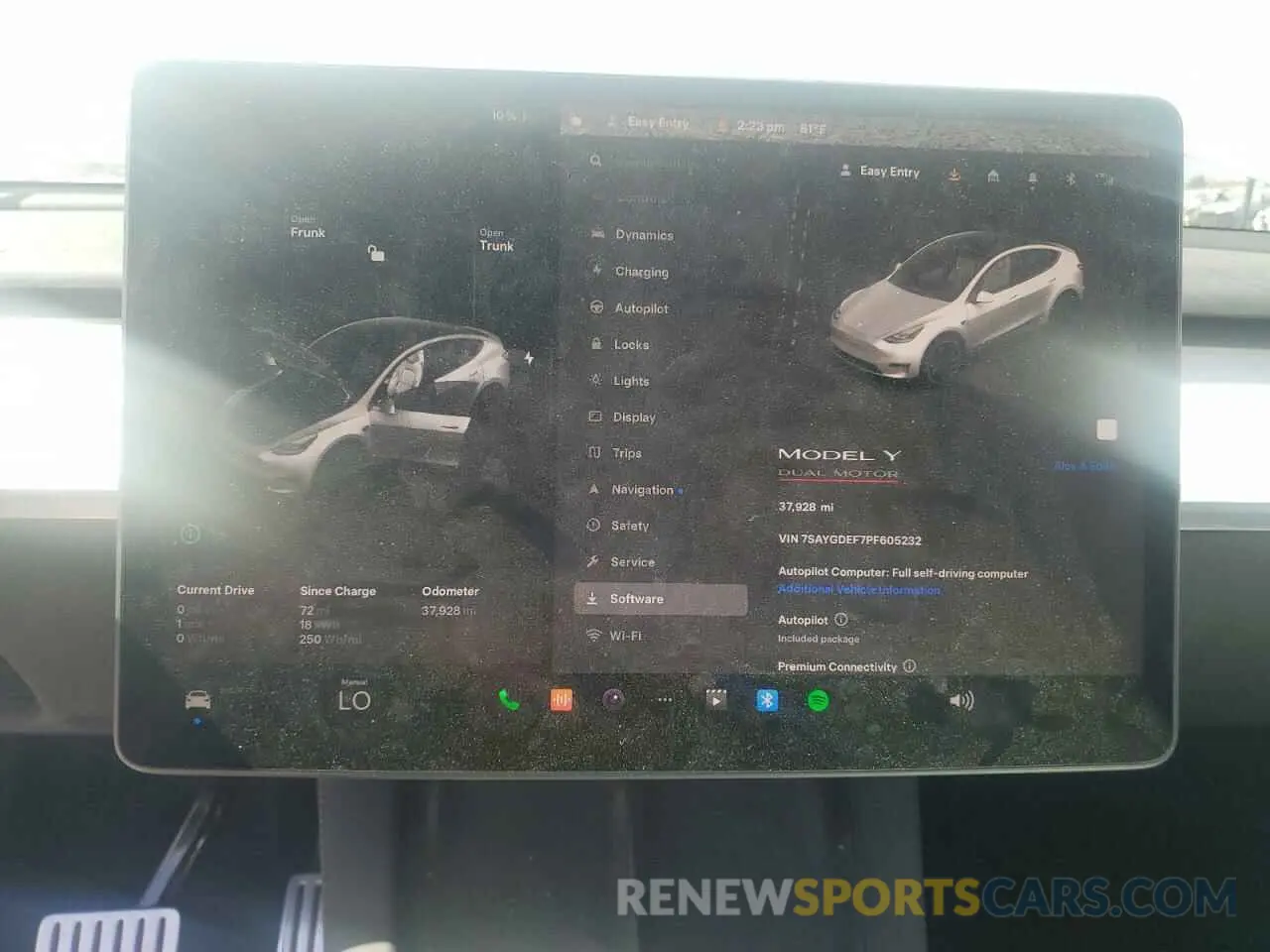 9 Photograph of a damaged car 7SAYGDEF7PF605232 TESLA MODEL Y 2023