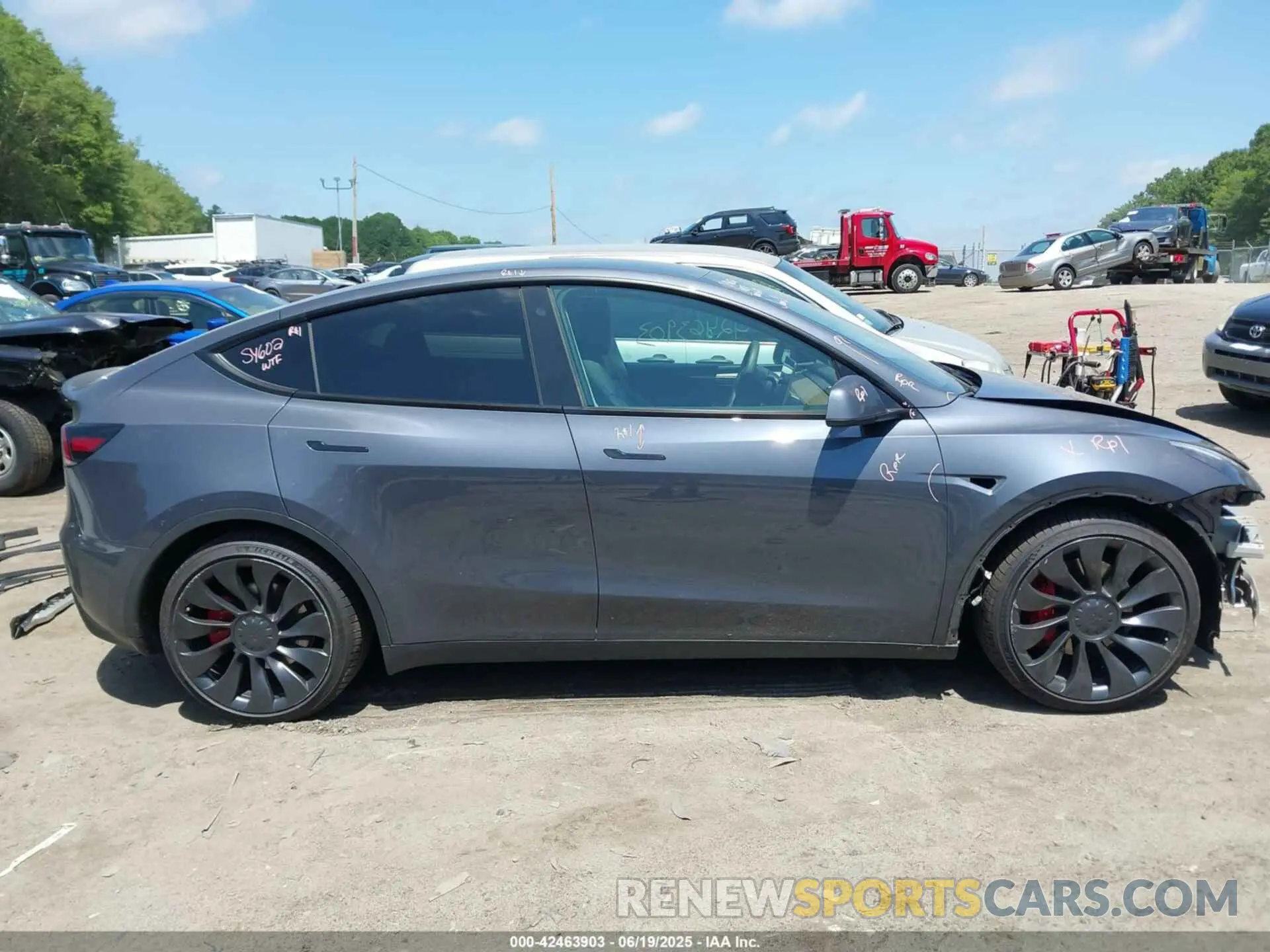 13 Photograph of a damaged car 7SAYGDEF7PF700602 TESLA MODEL Y 2023