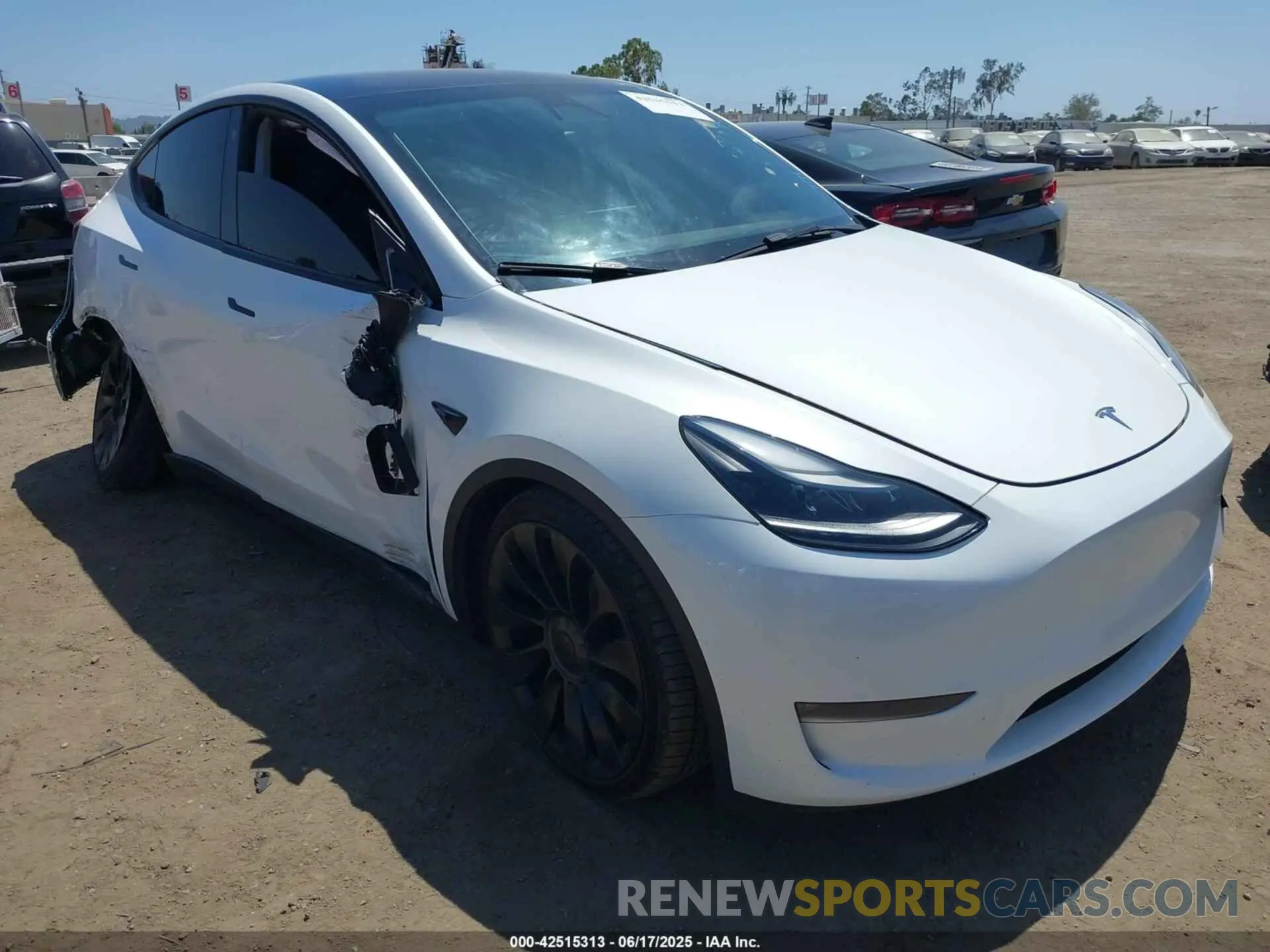 1 Photograph of a damaged car 7SAYGDEF7PF739528 TESLA MODEL Y 2023