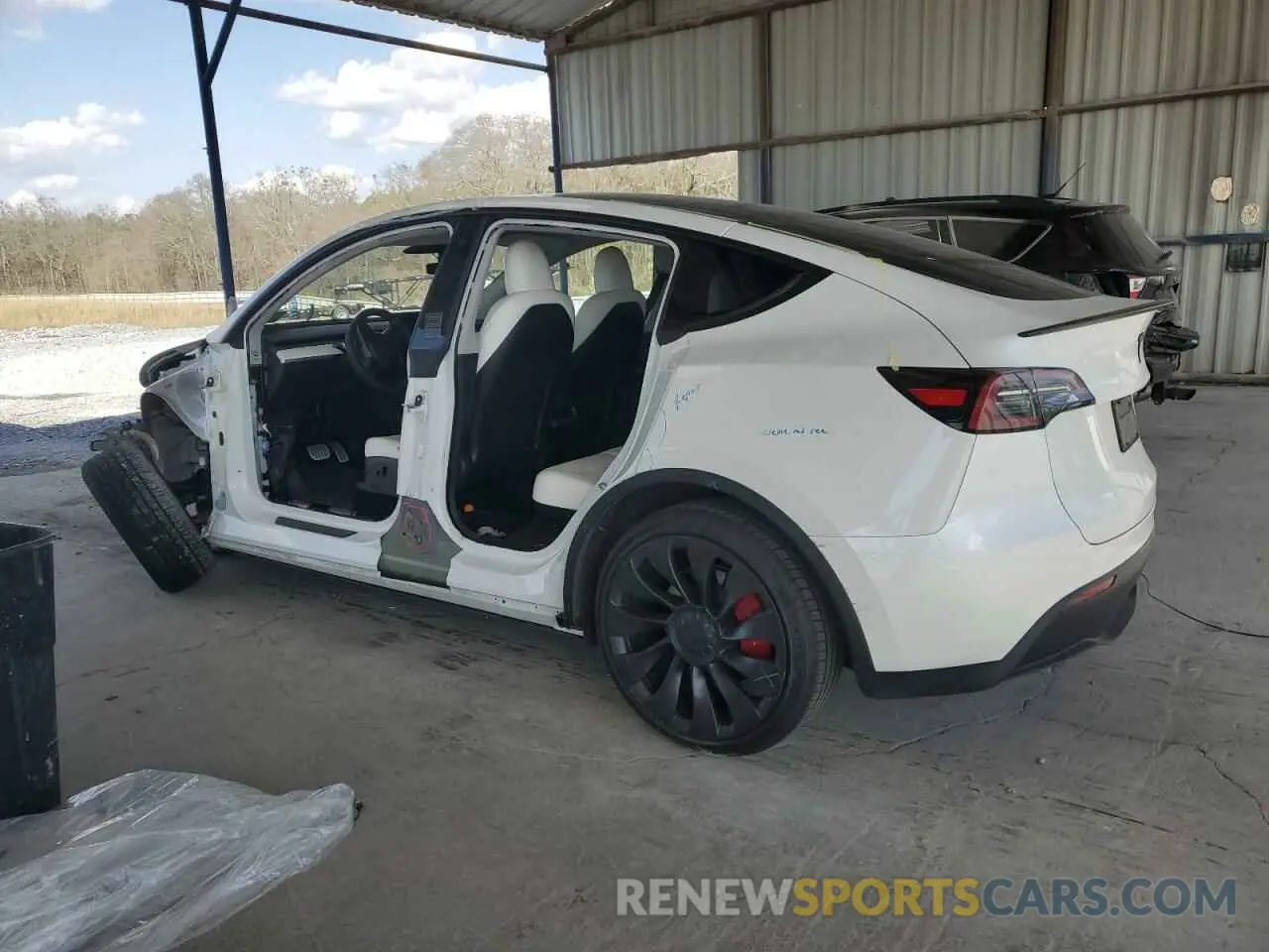 2 Photograph of a damaged car 7SAYGDEF7PF753736 TESLA MODEL Y 2023