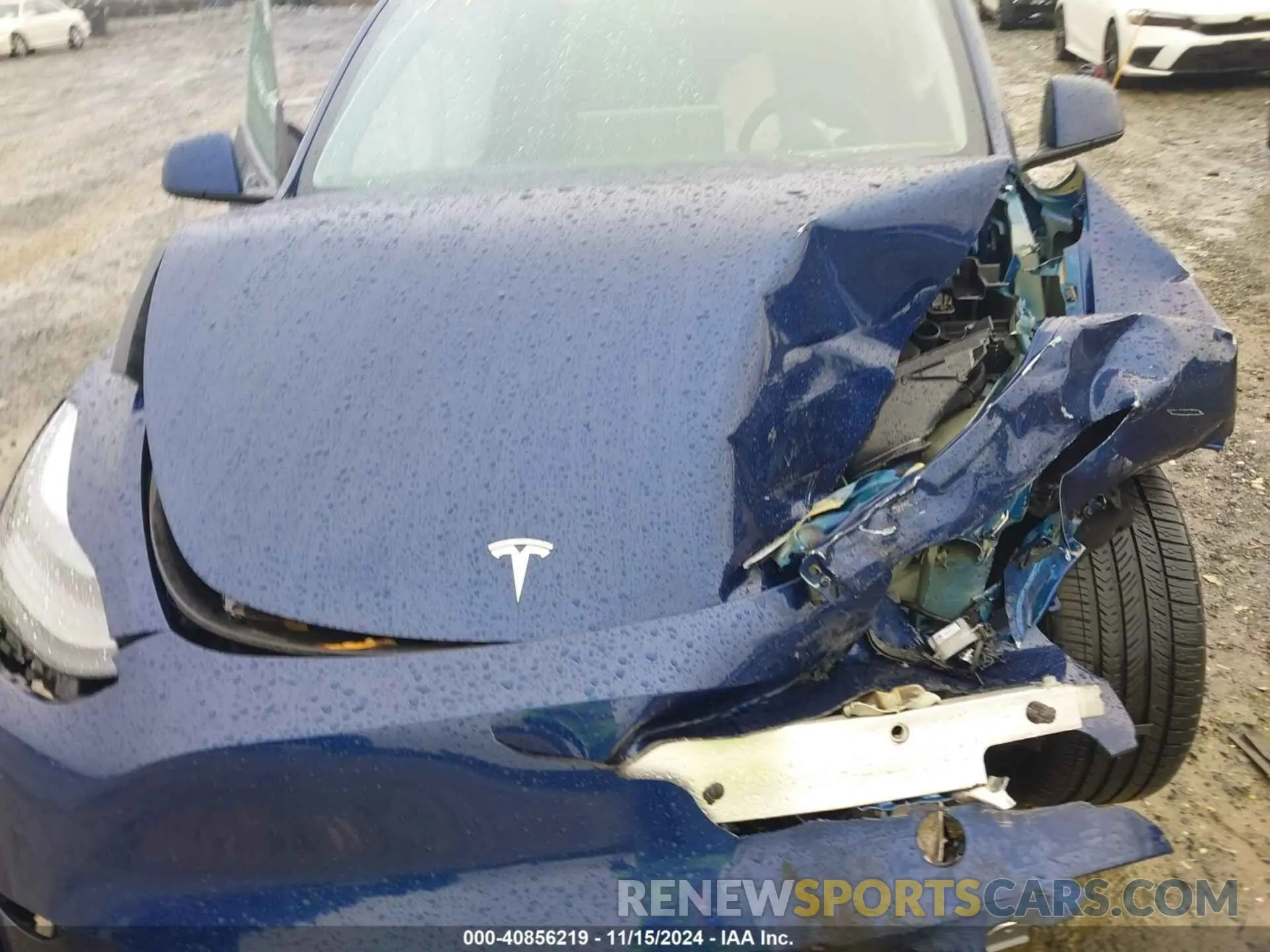 10 Photograph of a damaged car 7SAYGDEF7PF828919 TESLA MODEL Y 2023