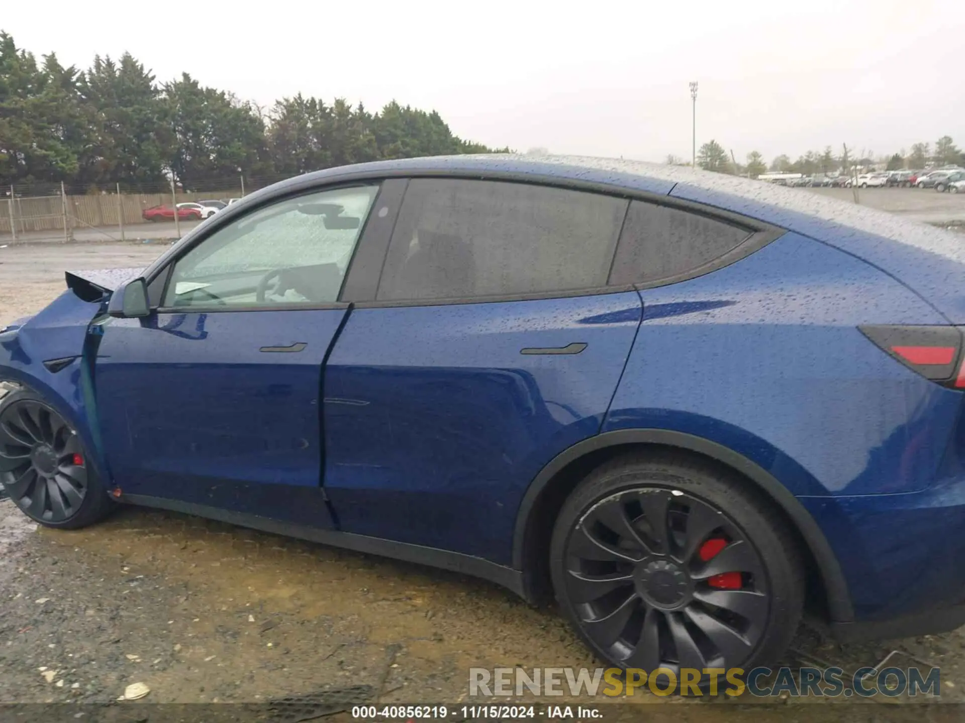 13 Photograph of a damaged car 7SAYGDEF7PF828919 TESLA MODEL Y 2023