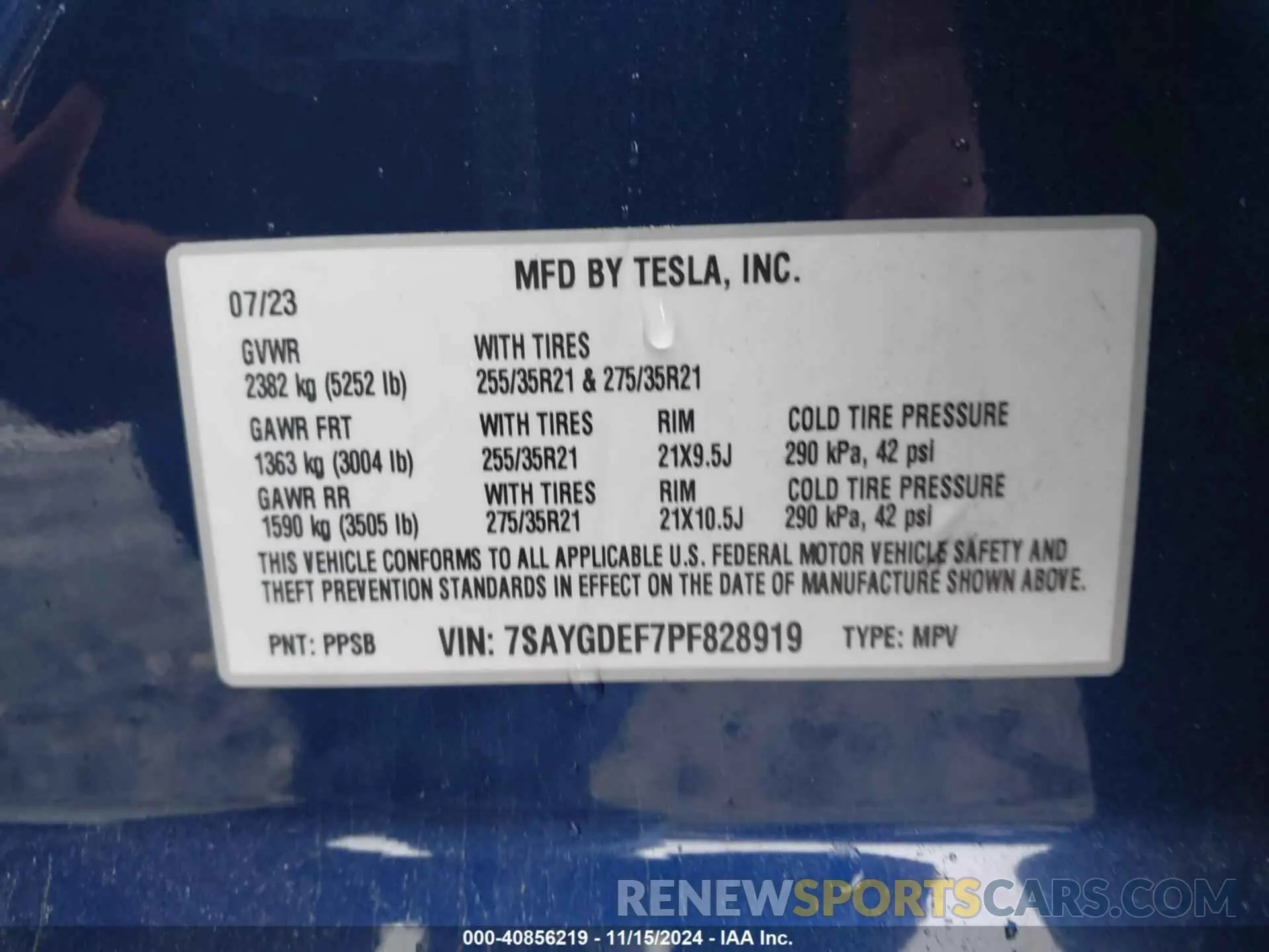 9 Photograph of a damaged car 7SAYGDEF7PF828919 TESLA MODEL Y 2023