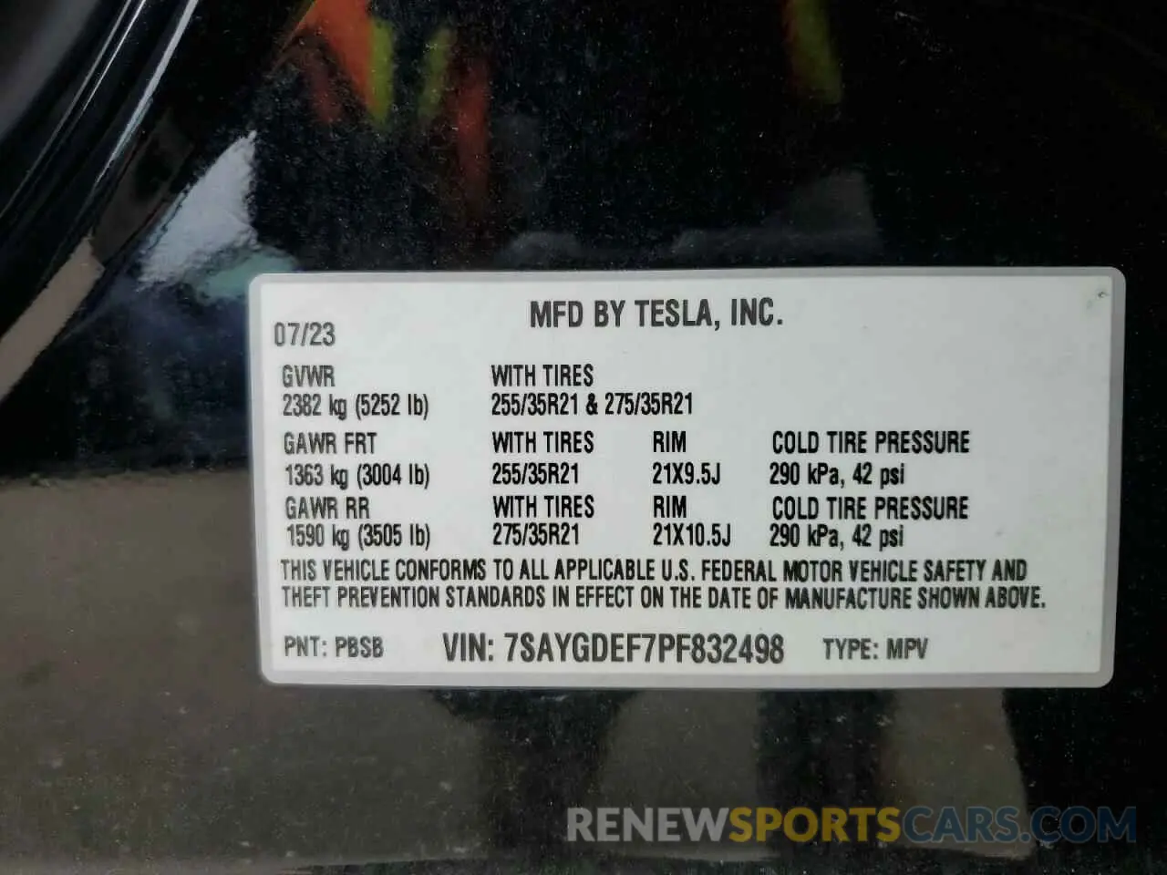 12 Photograph of a damaged car 7SAYGDEF7PF832498 TESLA MODEL Y 2023