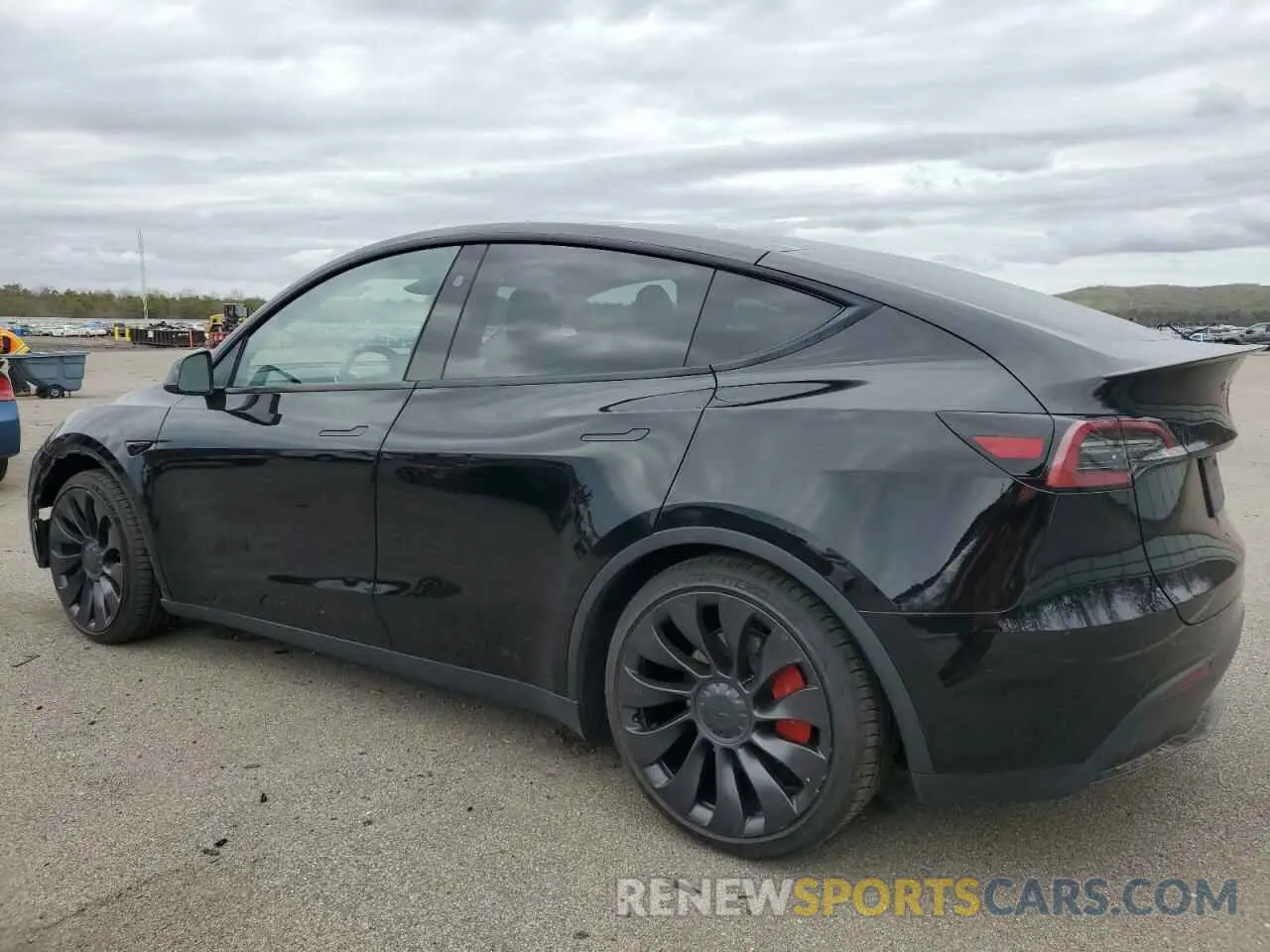2 Photograph of a damaged car 7SAYGDEF7PF832498 TESLA MODEL Y 2023