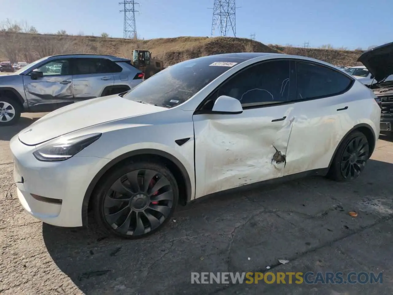 1 Photograph of a damaged car 7SAYGDEF7PF850080 TESLA MODEL Y 2023