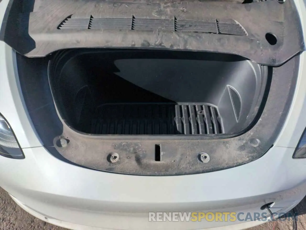 12 Photograph of a damaged car 7SAYGDEF7PF850080 TESLA MODEL Y 2023