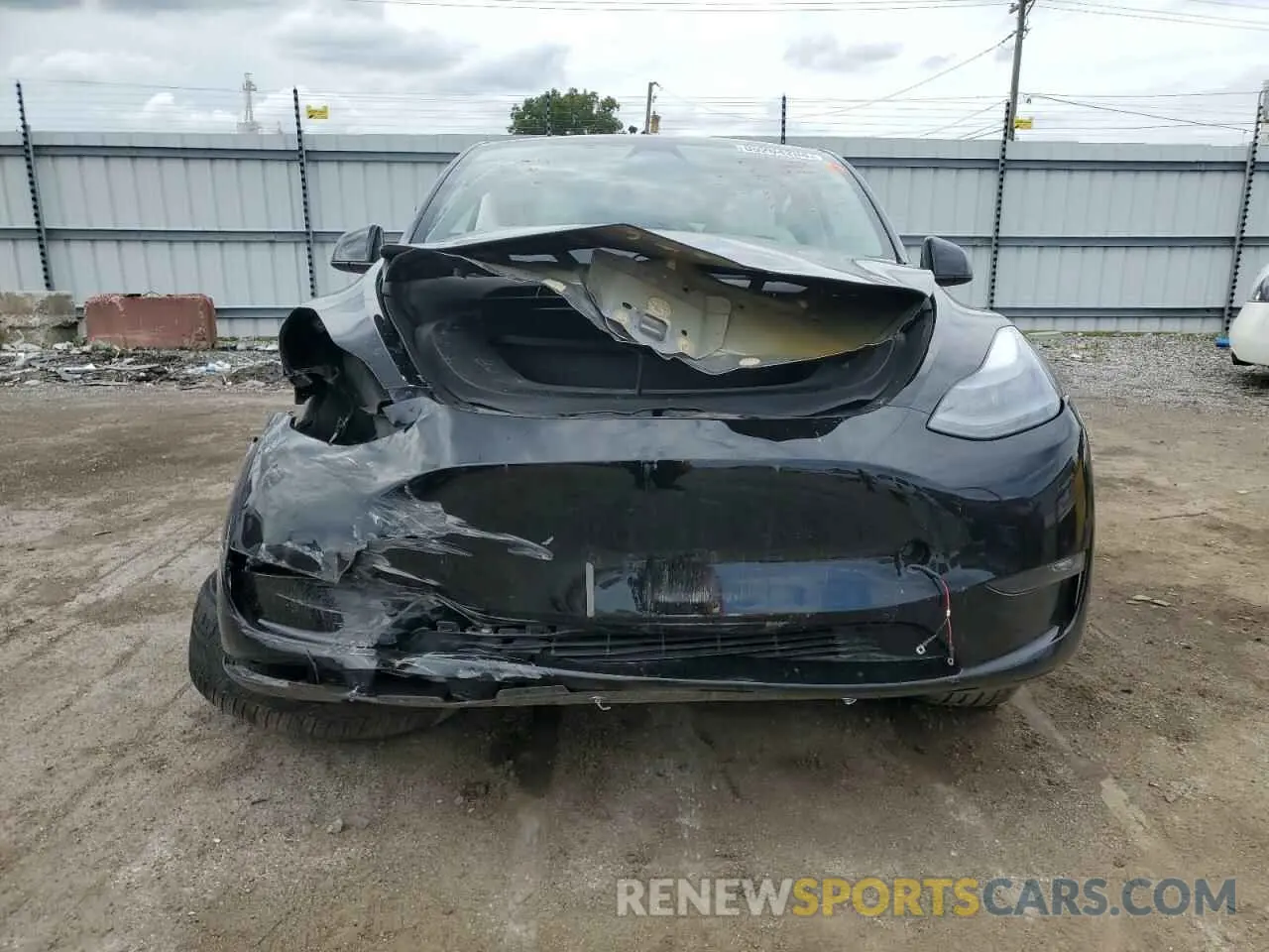 5 Photograph of a damaged car 7SAYGDEF7PF867431 TESLA MODEL Y 2023