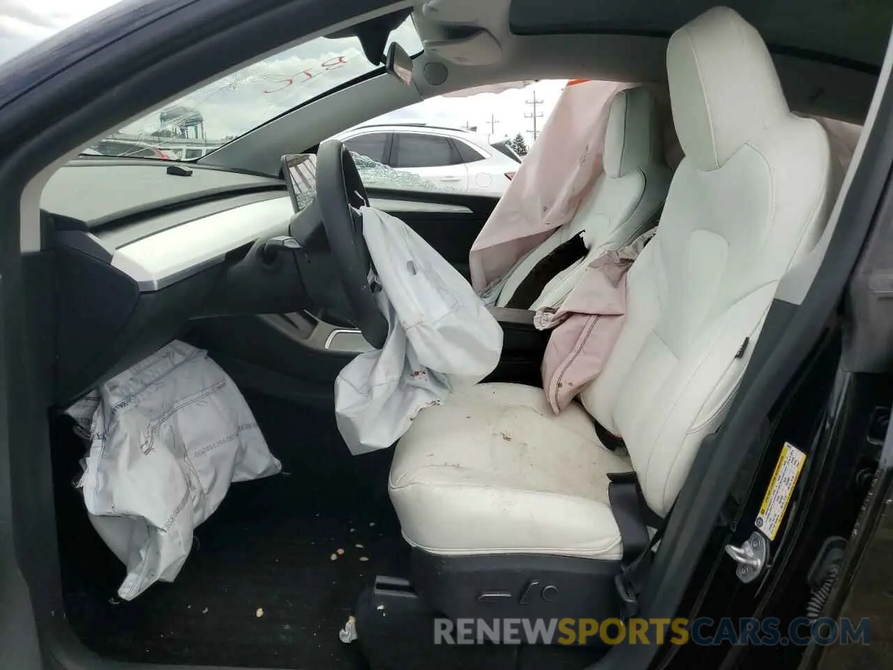 7 Photograph of a damaged car 7SAYGDEF7PF867431 TESLA MODEL Y 2023
