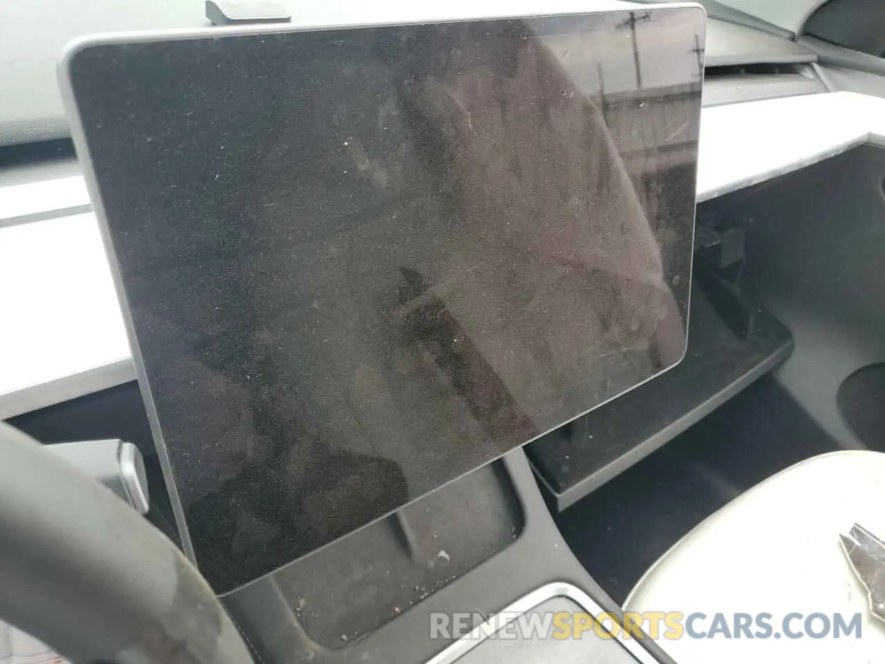 9 Photograph of a damaged car 7SAYGDEF7PF867431 TESLA MODEL Y 2023