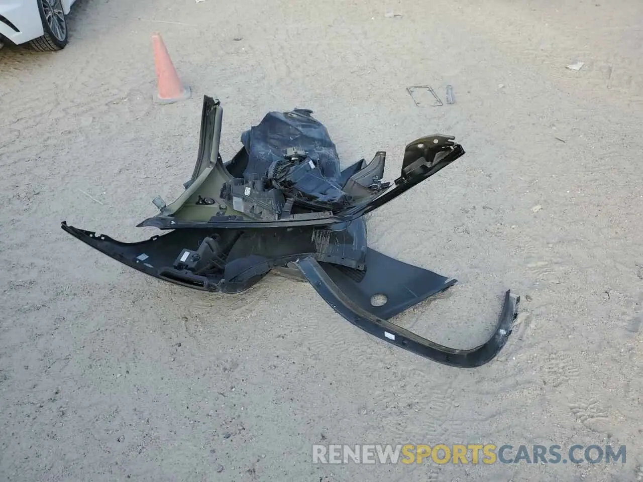 13 Photograph of a damaged car 7SAYGDEF7PF884262 TESLA MODEL Y 2023