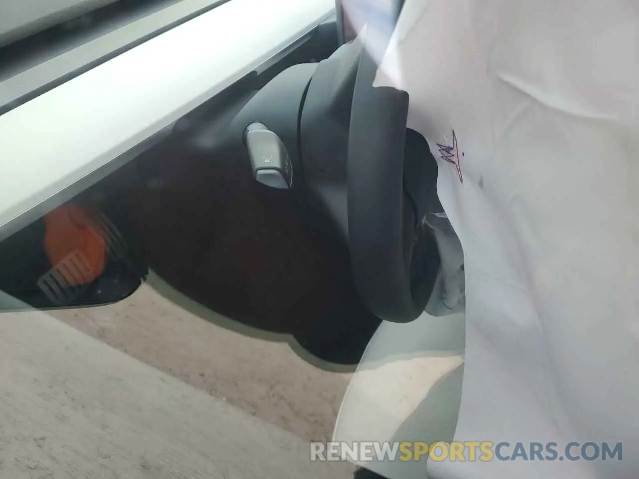 9 Photograph of a damaged car 7SAYGDEF7PF898453 TESLA MODEL Y 2023