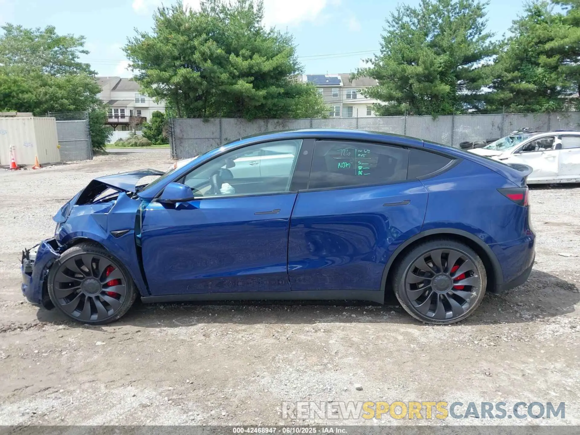 14 Photograph of a damaged car 7SAYGDEF7PF904333 TESLA MODEL Y 2023