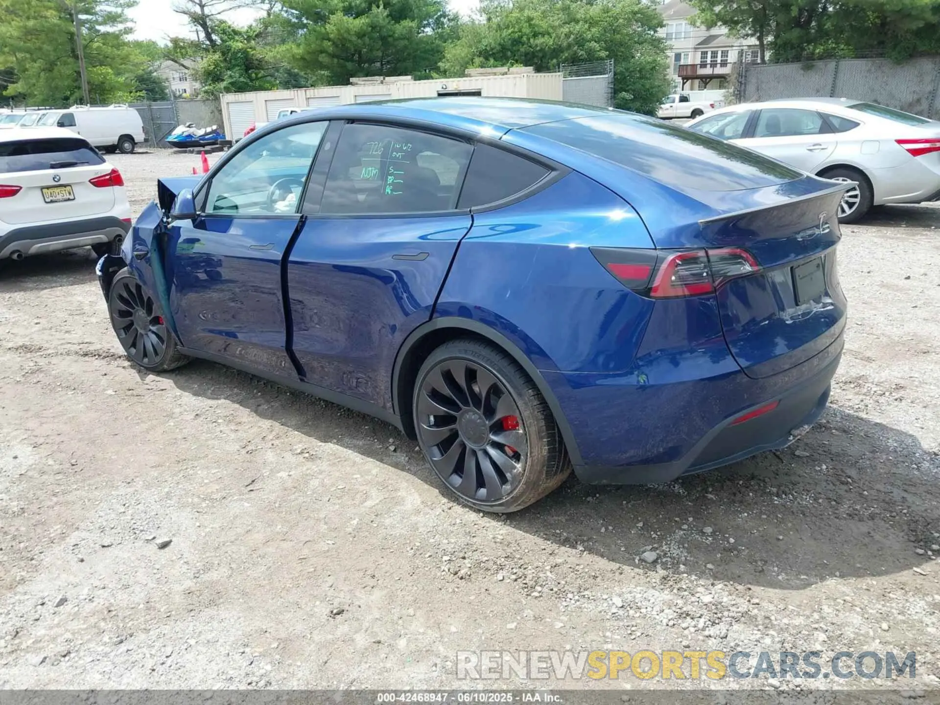 3 Photograph of a damaged car 7SAYGDEF7PF904333 TESLA MODEL Y 2023