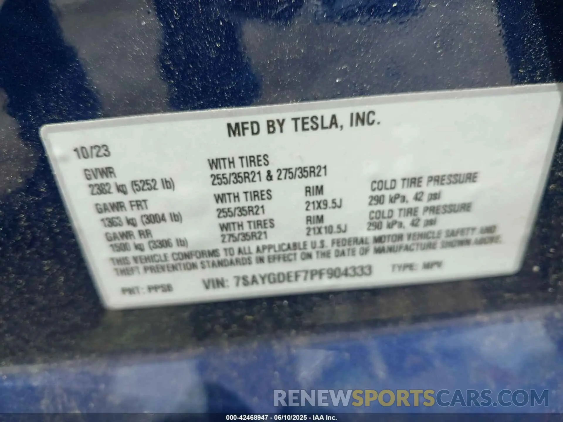 9 Photograph of a damaged car 7SAYGDEF7PF904333 TESLA MODEL Y 2023