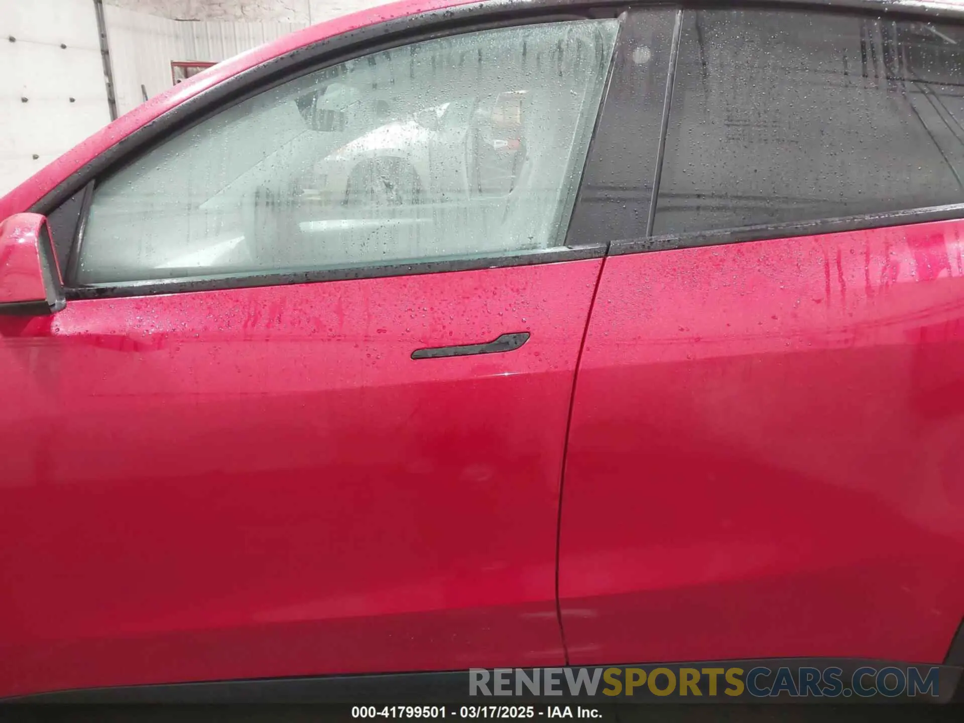 15 Photograph of a damaged car 7SAYGDEF8PF586142 TESLA MODEL Y 2023