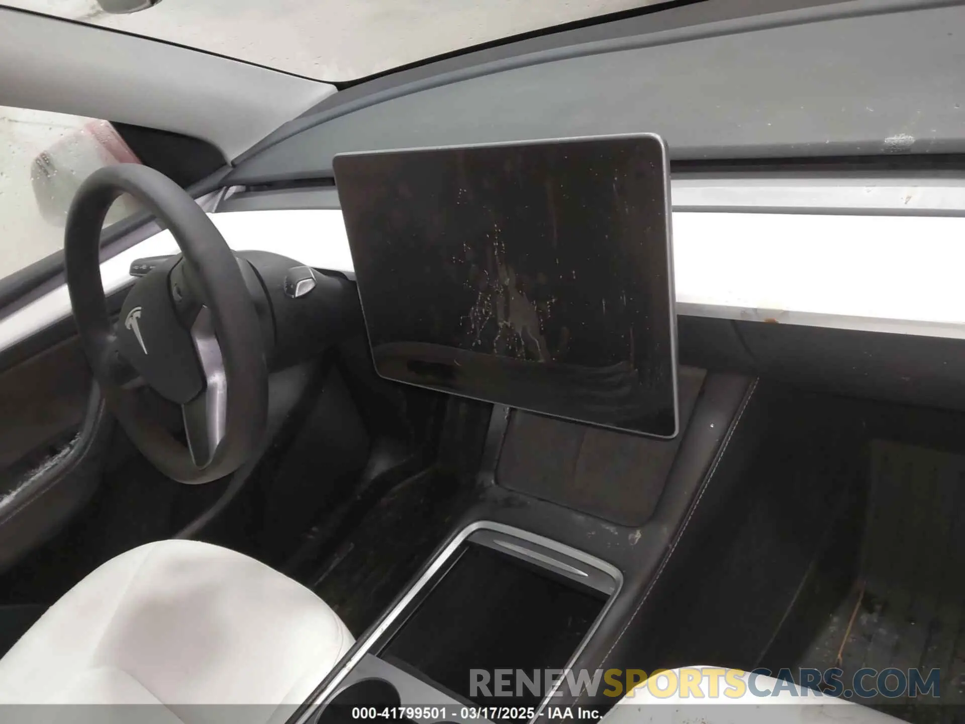 16 Photograph of a damaged car 7SAYGDEF8PF586142 TESLA MODEL Y 2023