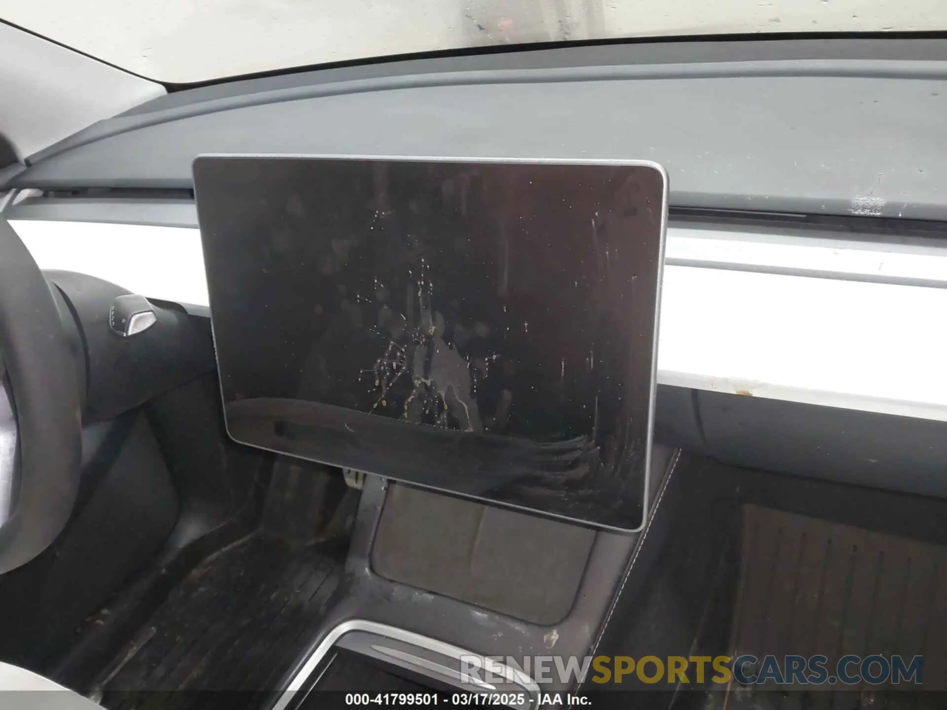 7 Photograph of a damaged car 7SAYGDEF8PF586142 TESLA MODEL Y 2023