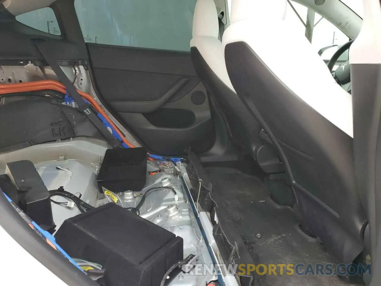 11 Photograph of a damaged car 7SAYGDEF8PF750280 TESLA MODEL Y 2023