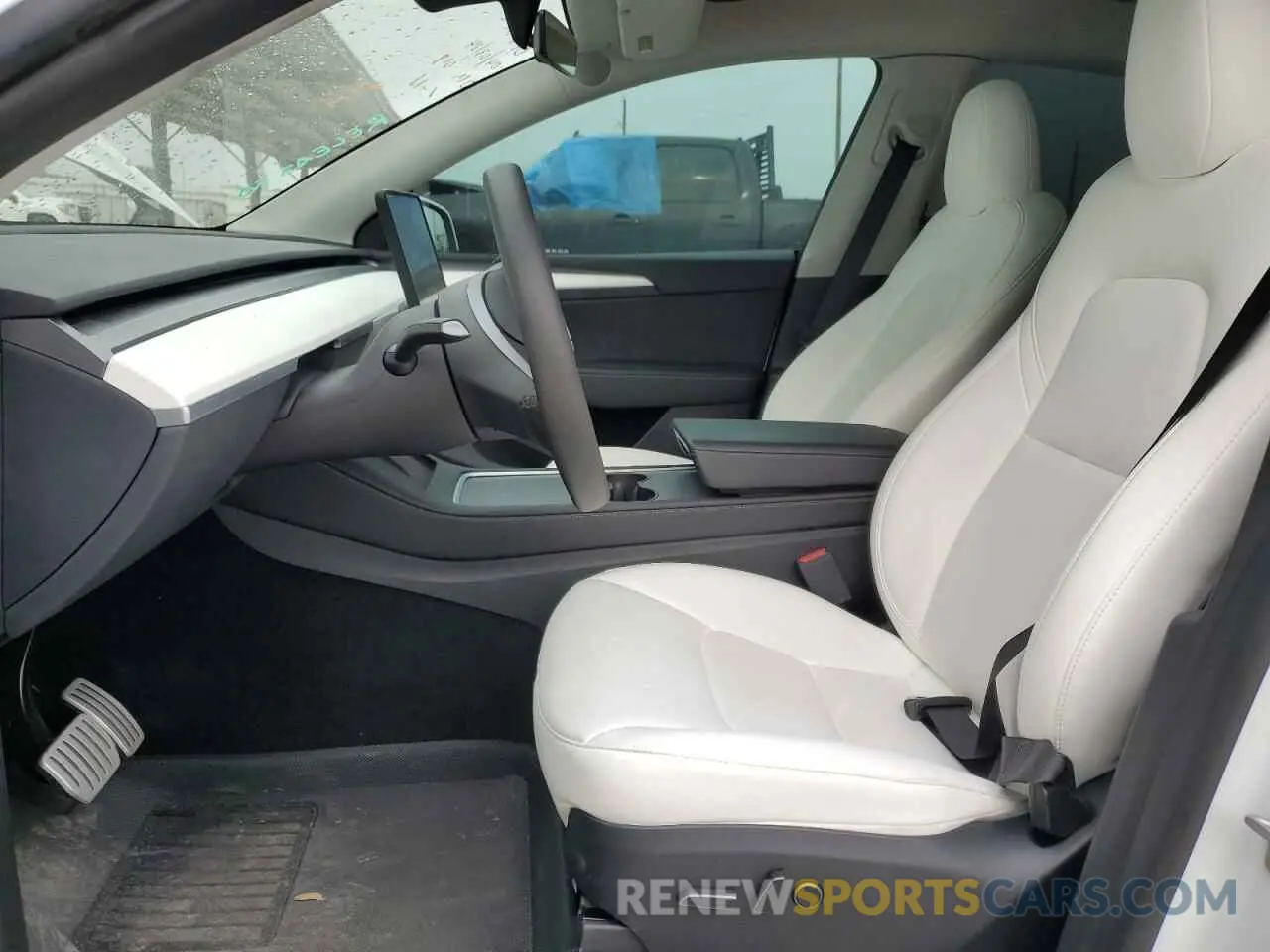 7 Photograph of a damaged car 7SAYGDEF8PF750280 TESLA MODEL Y 2023