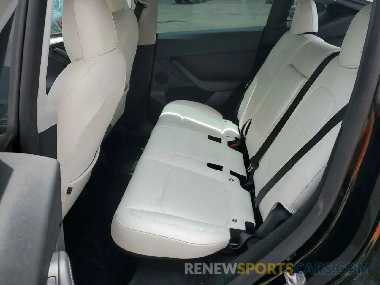 11 Photograph of a damaged car 7SAYGDEF8PF762915 TESLA MODEL Y 2023