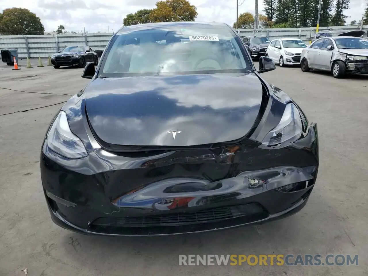 5 Photograph of a damaged car 7SAYGDEF8PF762915 TESLA MODEL Y 2023