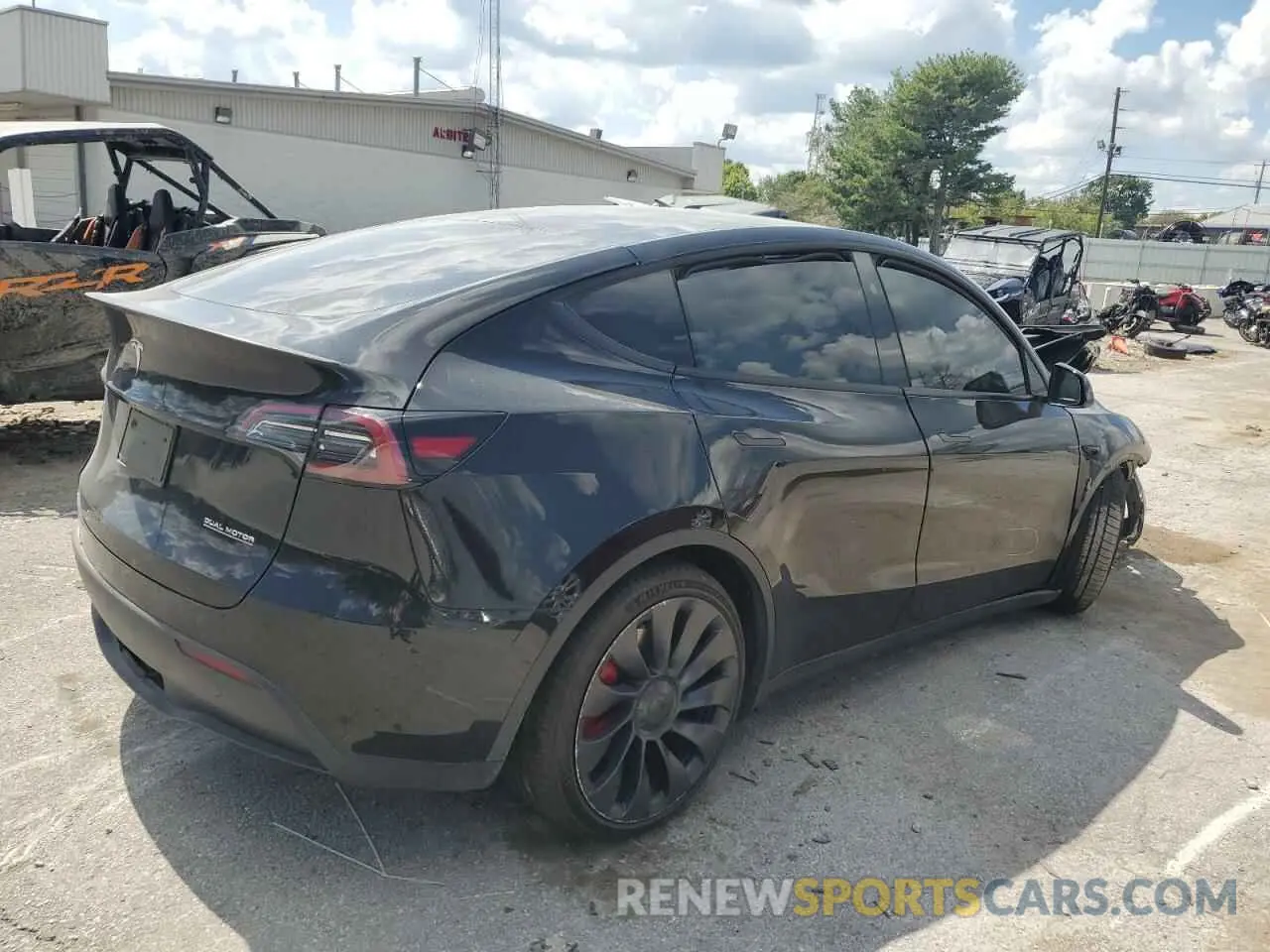 3 Photograph of a damaged car 7SAYGDEF8PF801048 TESLA MODEL Y 2023