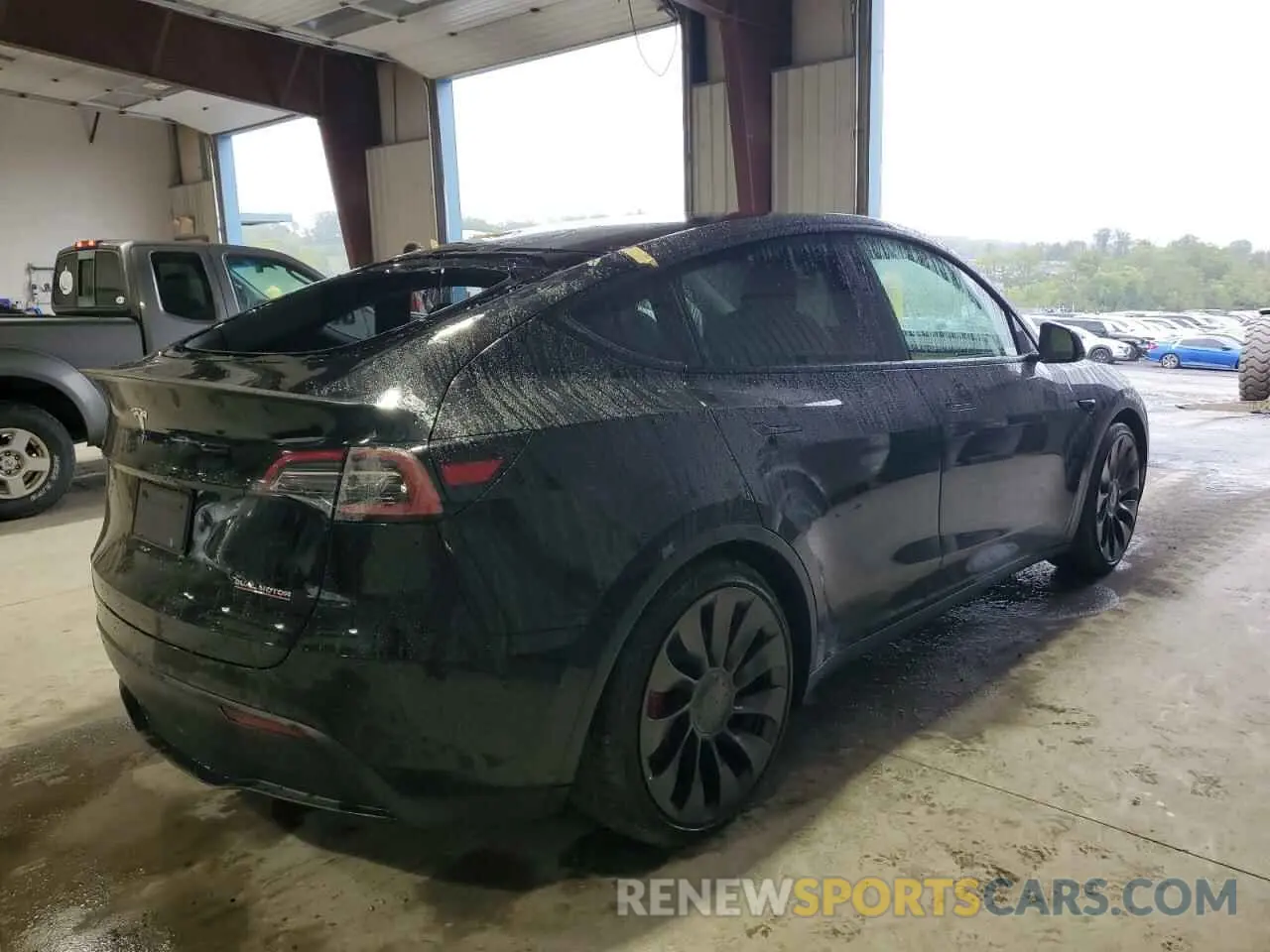 3 Photograph of a damaged car 7SAYGDEF8PF808534 TESLA MODEL Y 2023