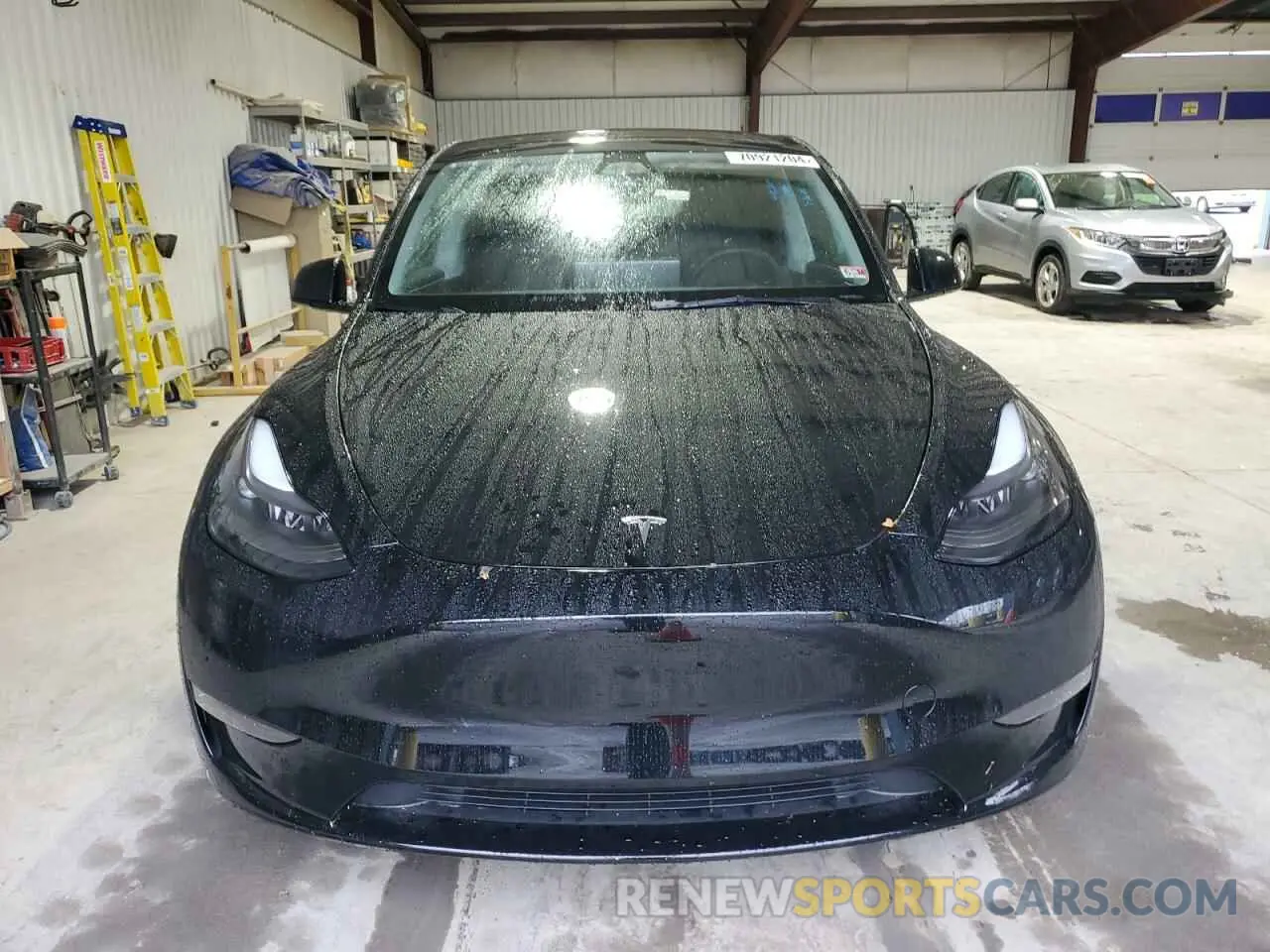 5 Photograph of a damaged car 7SAYGDEF8PF808534 TESLA MODEL Y 2023