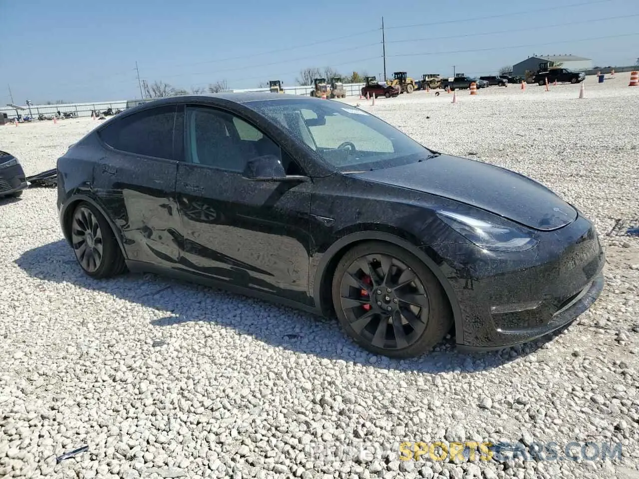 4 Photograph of a damaged car 7SAYGDEF8PF927197 TESLA MODEL Y 2023
