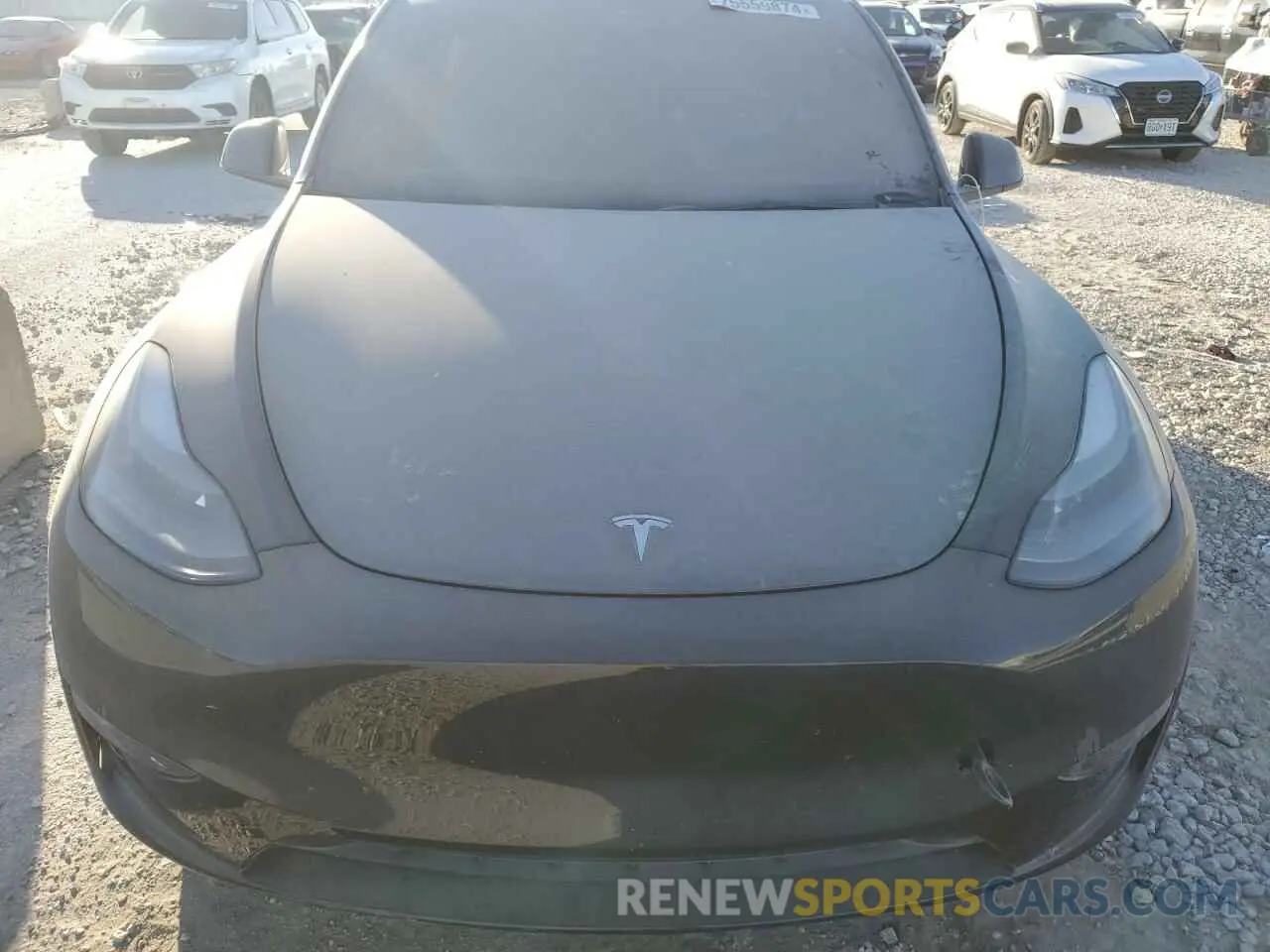 11 Photograph of a damaged car 7SAYGDEF8PF960278 TESLA MODEL Y 2023