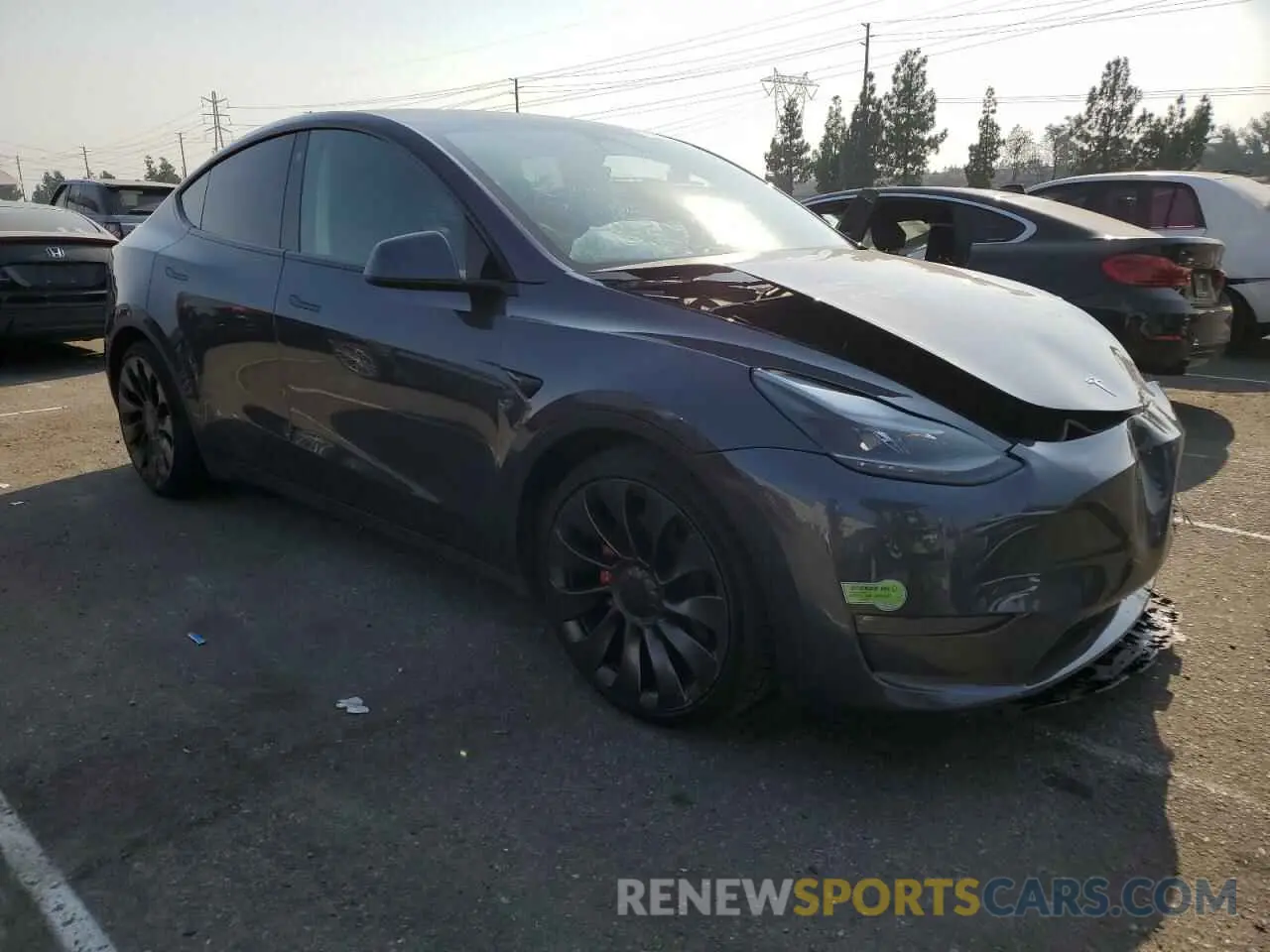 4 Photograph of a damaged car 7SAYGDEF9PF582519 TESLA MODEL Y 2023